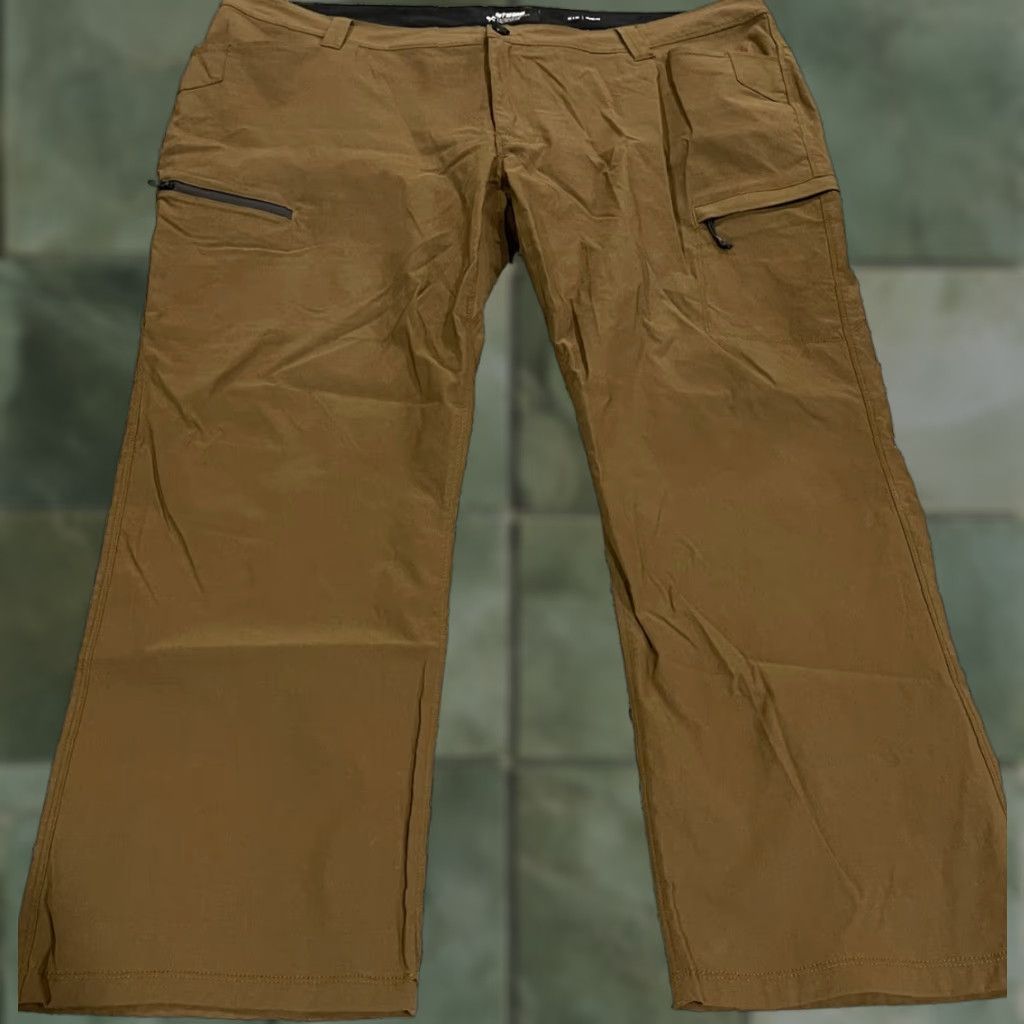 Vintage Off The Grid Trailblazer Pro Pant 2.0 Pants Men 42X29 Brown Taper Fit Cargo Palm Logo Vintage No N/A Size 42R - 1 Thumbnail