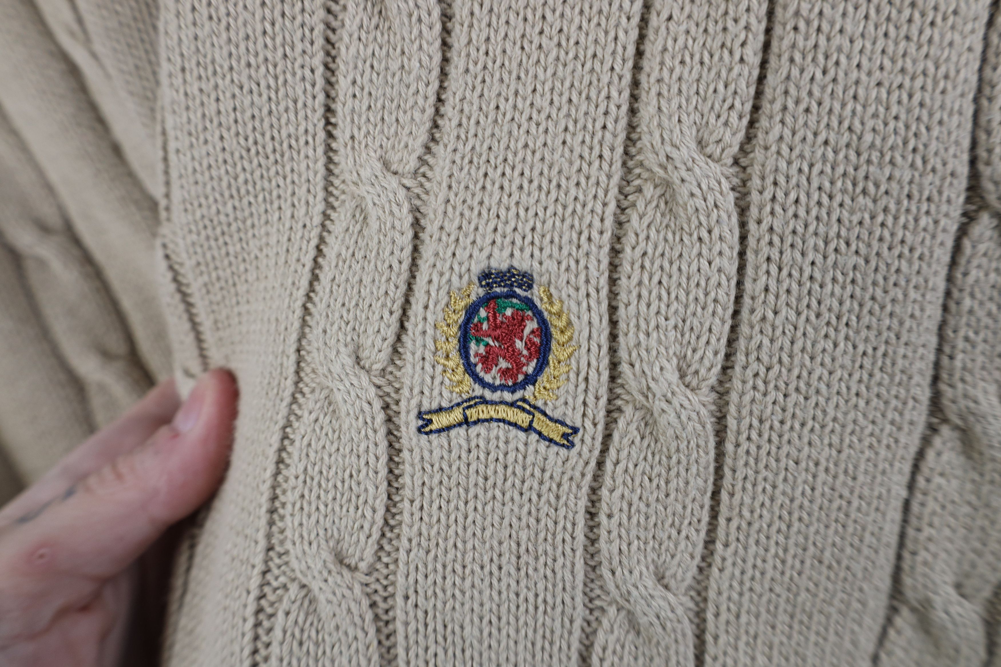 Tommy Hilfiger Vintage 90s Tommy Hilfiger Cable Knit Crewneck Sweater Size US XL / EU 56 / 4 - 4 Thumbnail