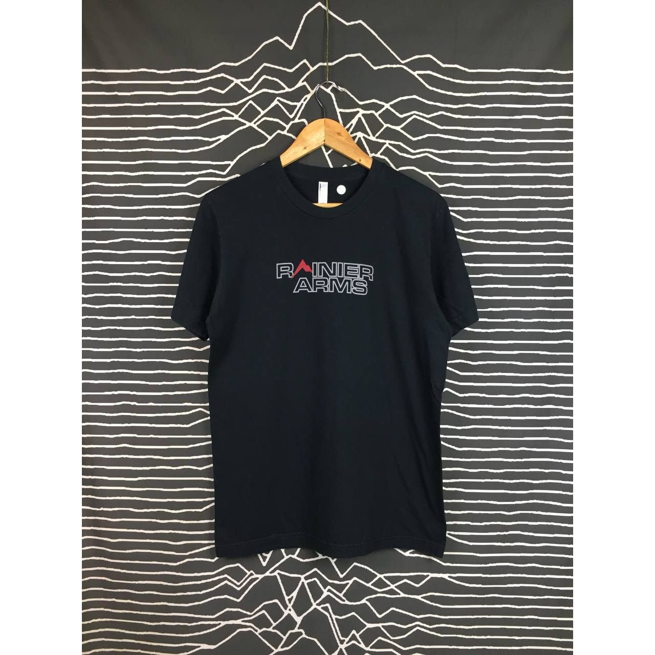 Vintage Rainier Arms Classic Logo Guns Firearms Tactical Apparel Tee Size US M / EU 48-50 / 2 - 2 Thumbnail
