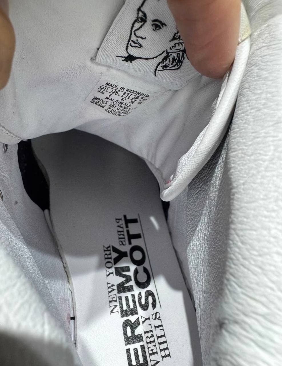 Adidas × Jeremy Scott Adidas Jeremy Scott tri-tongue sneakers Size US 9 / EU 42 - 4 Thumbnail