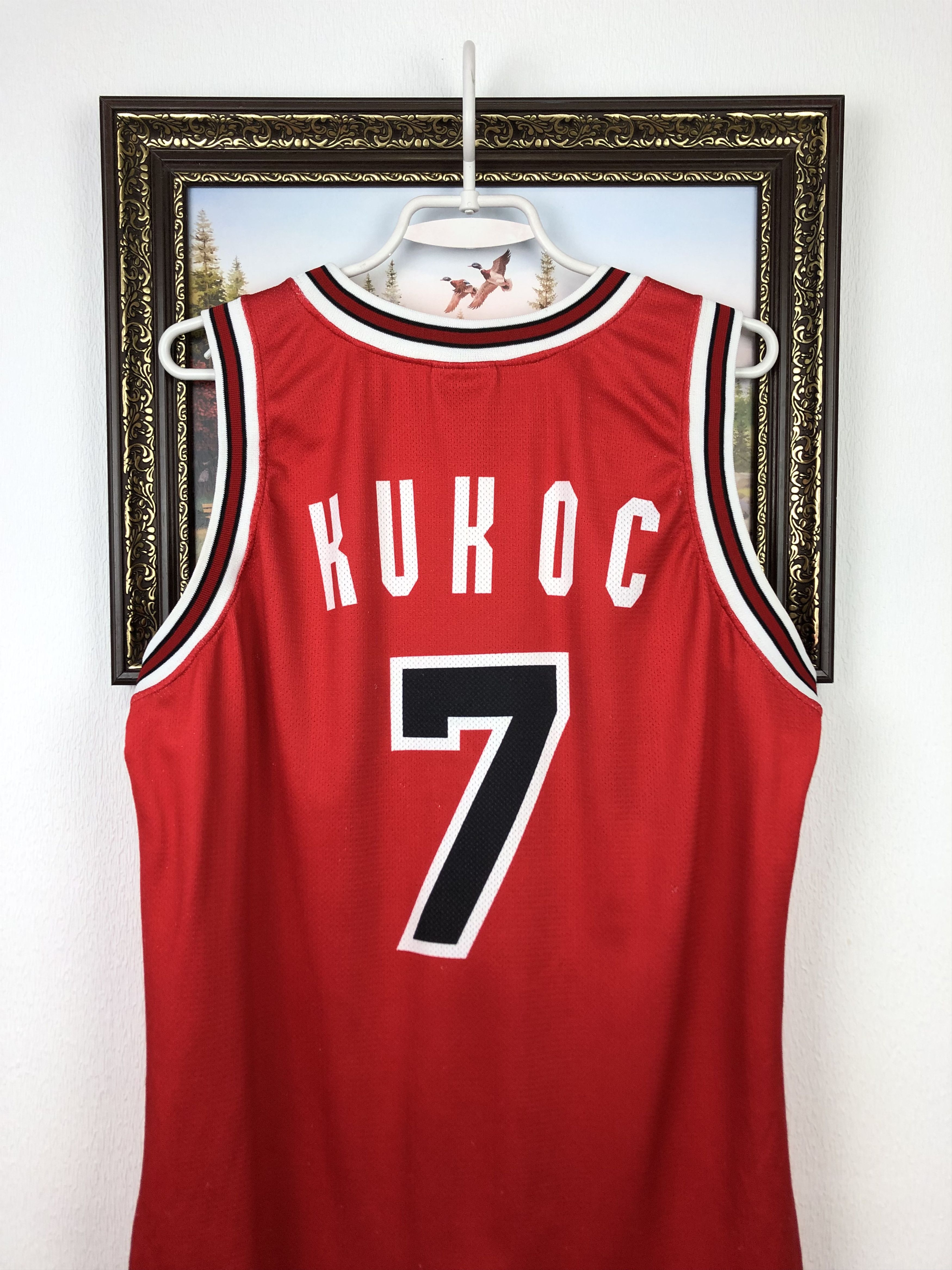 Champion Vintage Champion Chicago Bulls Toni Kukoc Jersey NBA Tee Size US M / EU 48-50 / 2 - 10 Thumbnail