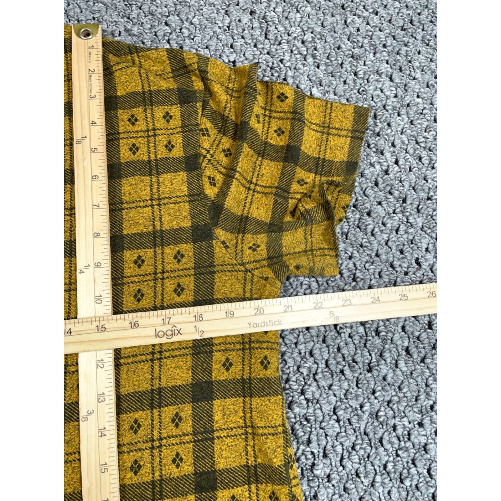 Vintage Knickerbocker T-Shirt Adult XL Dark Yellow Check Geometric Pattern Cotton Blend 90s Retro Mens Size US XL / EU 56 / 4 - 6 Thumbnail