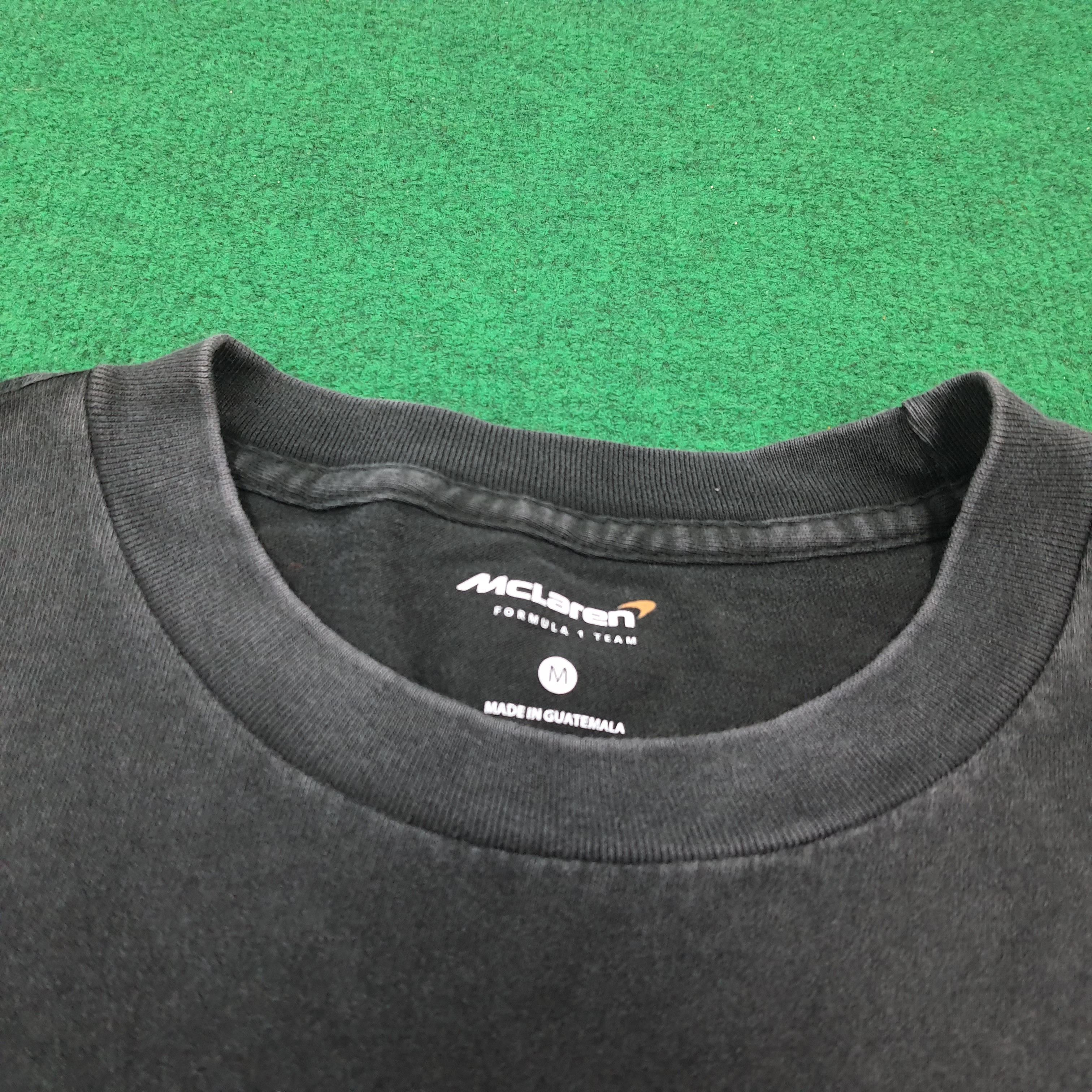 Malcolm McLaren Vintage McLaren Formula 1 Team Motorsports Tshirt C299N70 Size US M / EU 48-50 / 2 - 6 Thumbnail