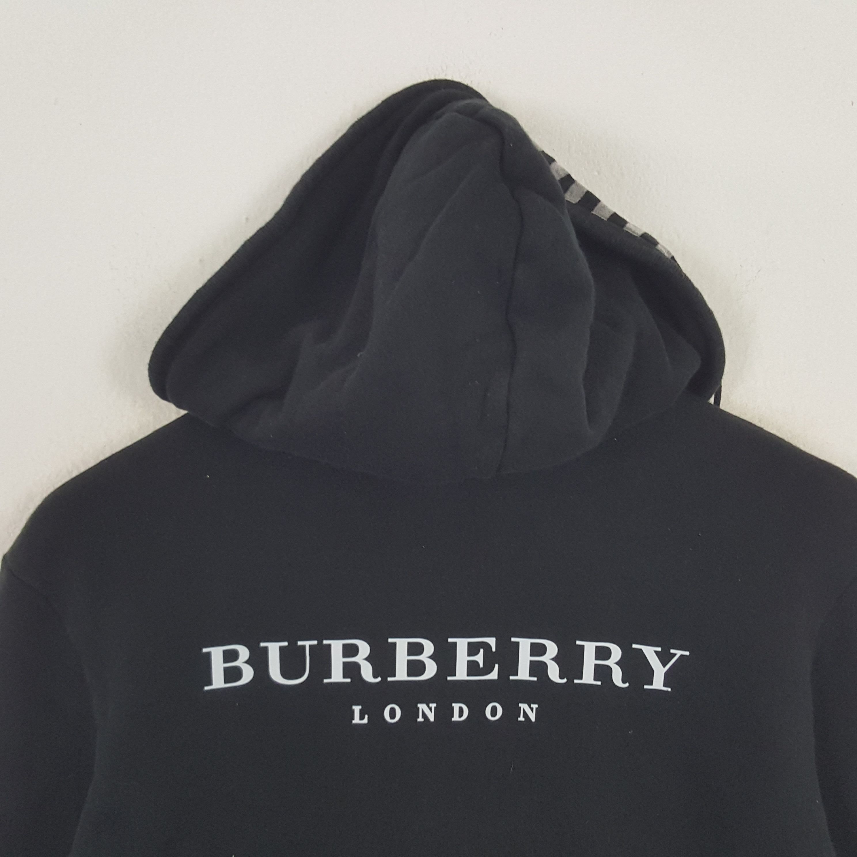 Burberry × Vintage Vintage Burberry London Blue Label Custom Spell Out Jacket Size S / US 4 / IT 40 - 2 Thumbnail
