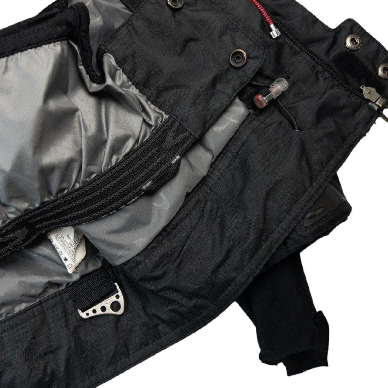 Oakley Vintage Oakley Zip Up Snowboarding Jacket Size M Size US M / EU 48-50 / 2 - 5 Thumbnail