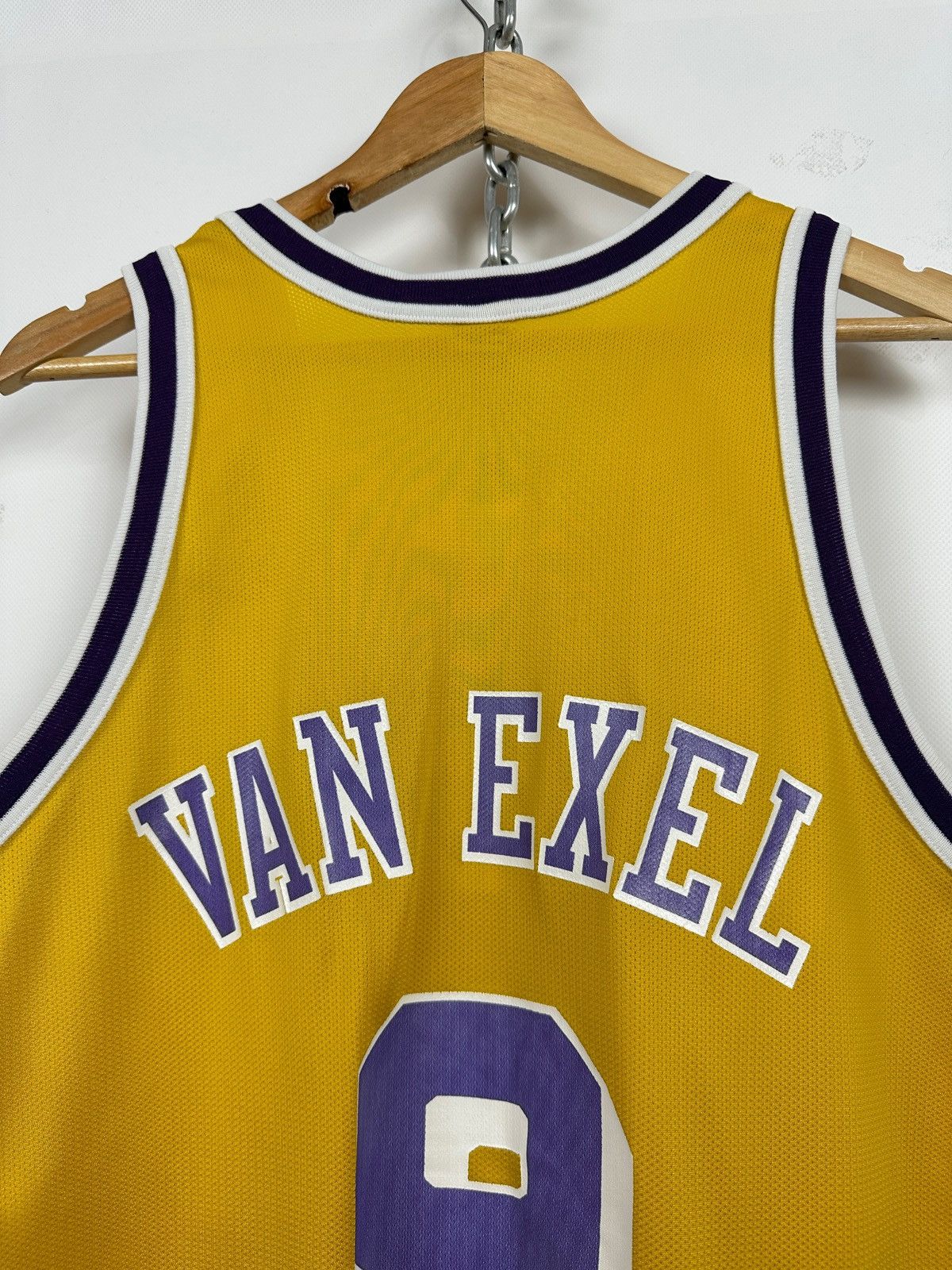 Champion Vintage Los Angeles Lakers Champion Van Exel #9 Jersey Size US S / EU 44-46 / 1 - 15 Thumbnail