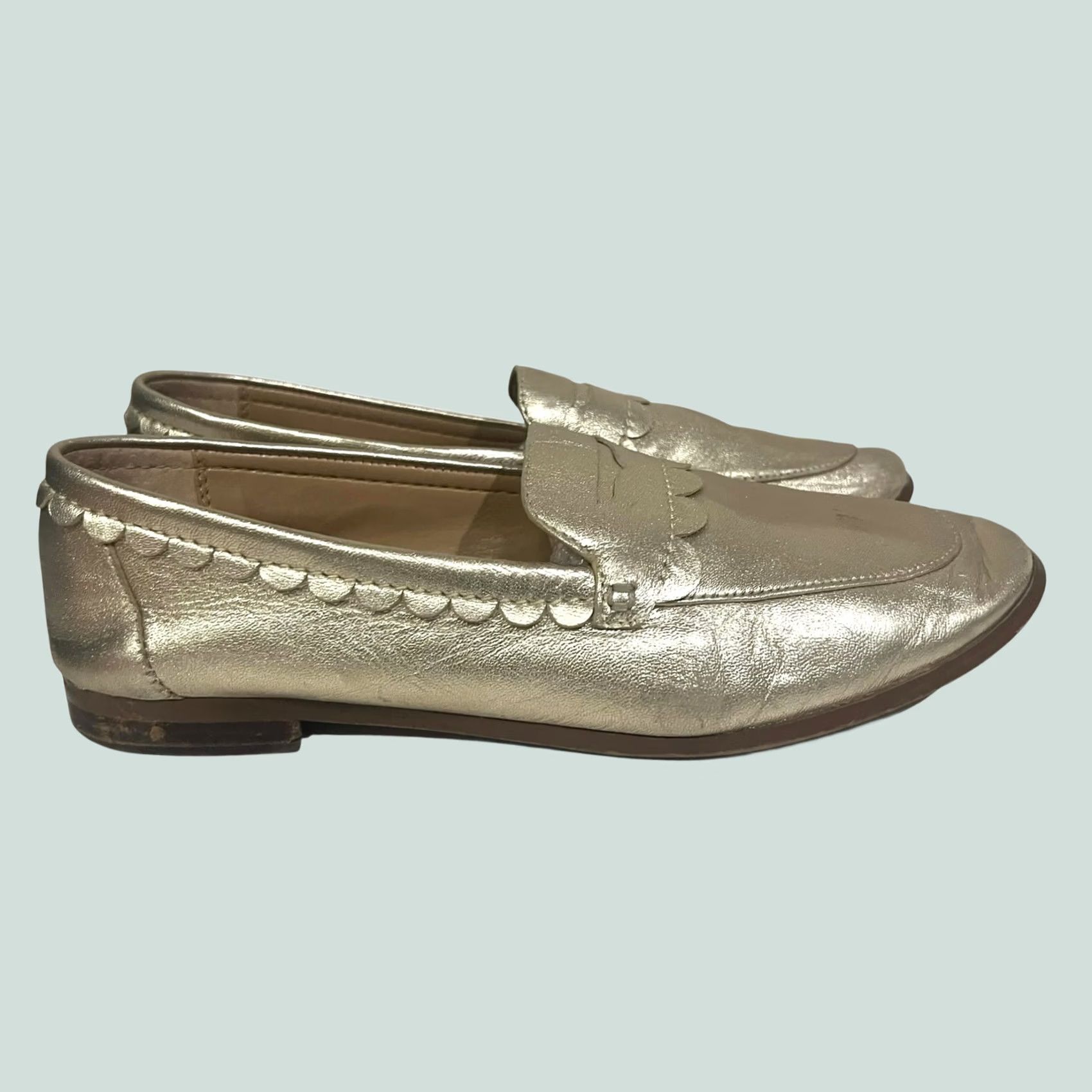 Banana Republic Banana Republic Metallic Gold Loafers Womens 7.5 Slip-On Scalloped Penny Size US 8 / IT 38 - 1 Thumbnail