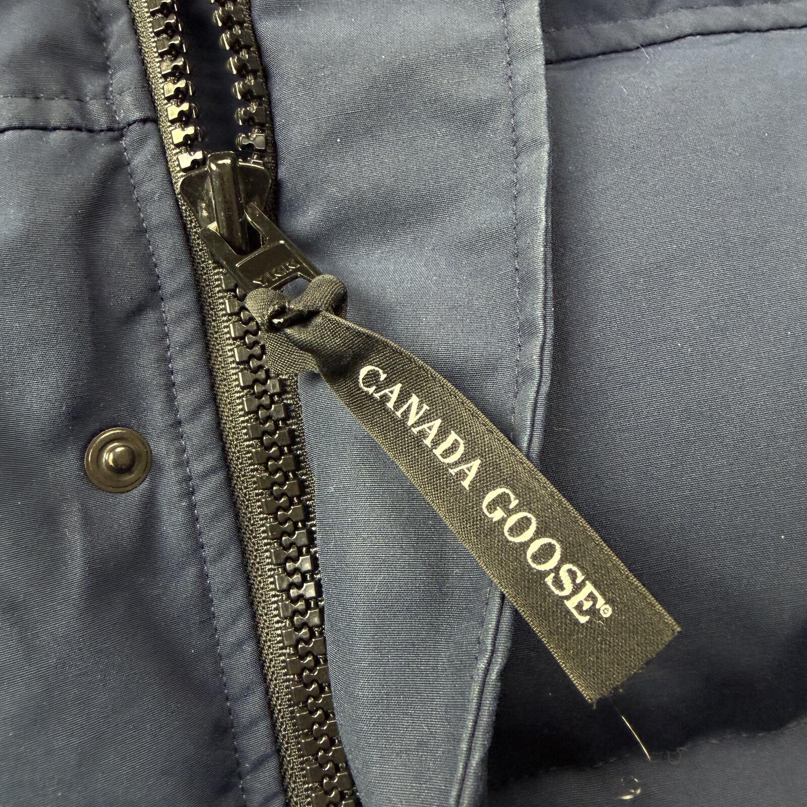 Canada Goose Canada Goose MacMillan Size L Size US L / EU 52-54 / 3 - 5 Thumbnail