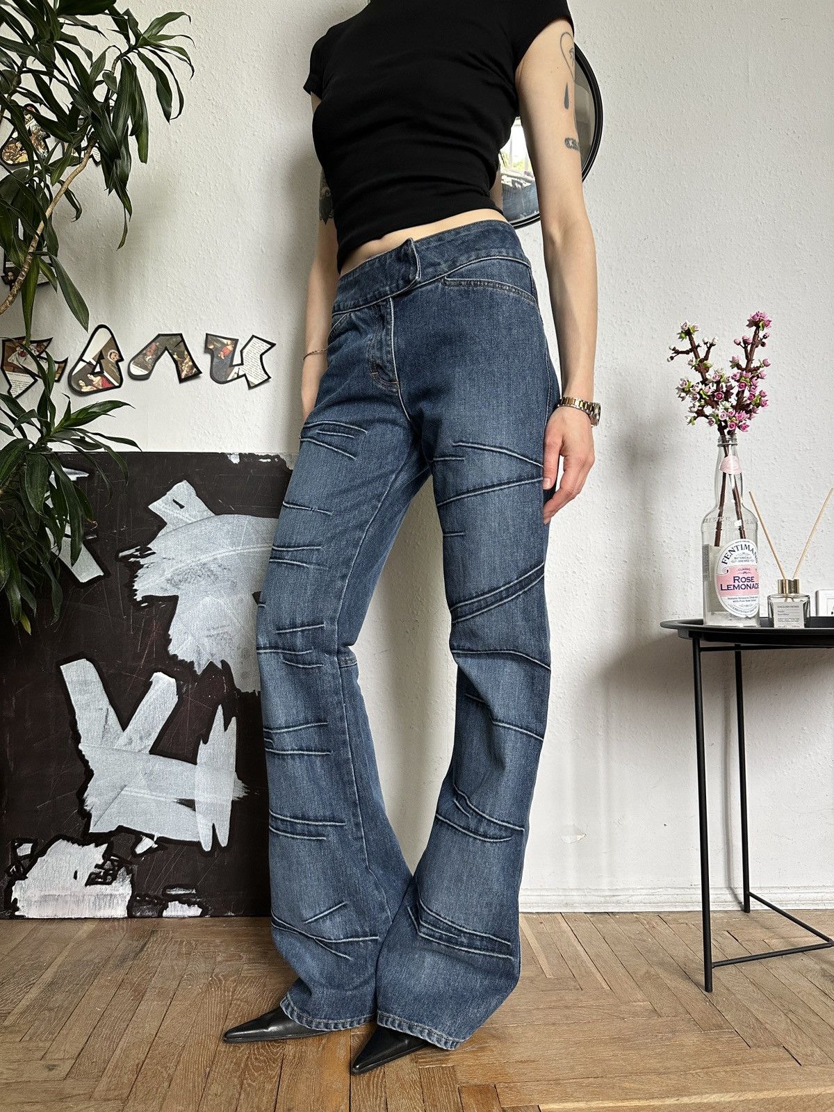 Vintage Vintage Flared Y2K 00’s Distressed Bootcut Jeans Size 24" / US 00 / IT 34 - 6 Thumbnail