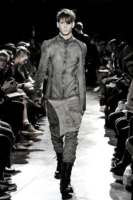 Julius Julius - SS12 “Edge” Waxed Funnel Neck Banana Sleeve Jacket Size US M / EU 48-50 / 2 - 1 Thumbnail