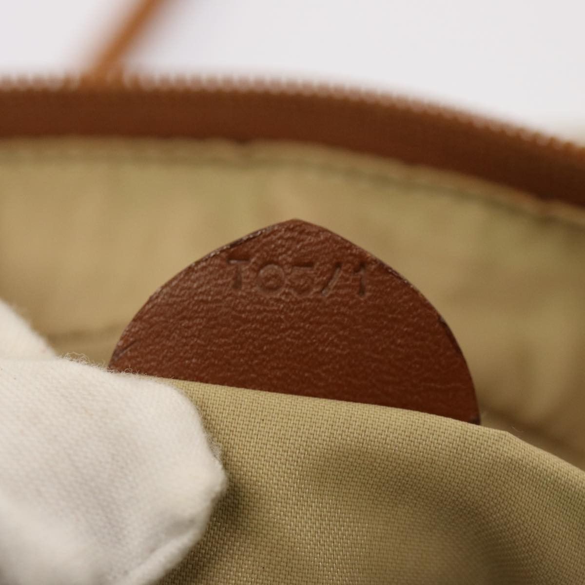 Celine CELINE Shoulder Bag Nylon Khaki Size ONE SIZE - 12 Thumbnail