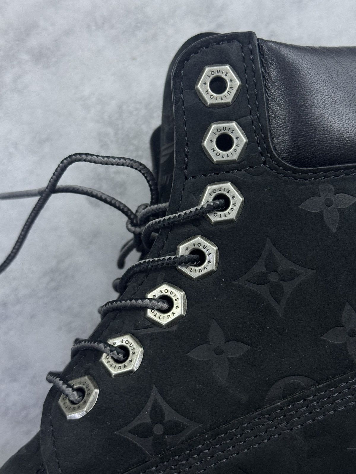 Louis Vuitton Louis Vuitton timberland boots Size US 9 / EU 42 - 12 Thumbnail