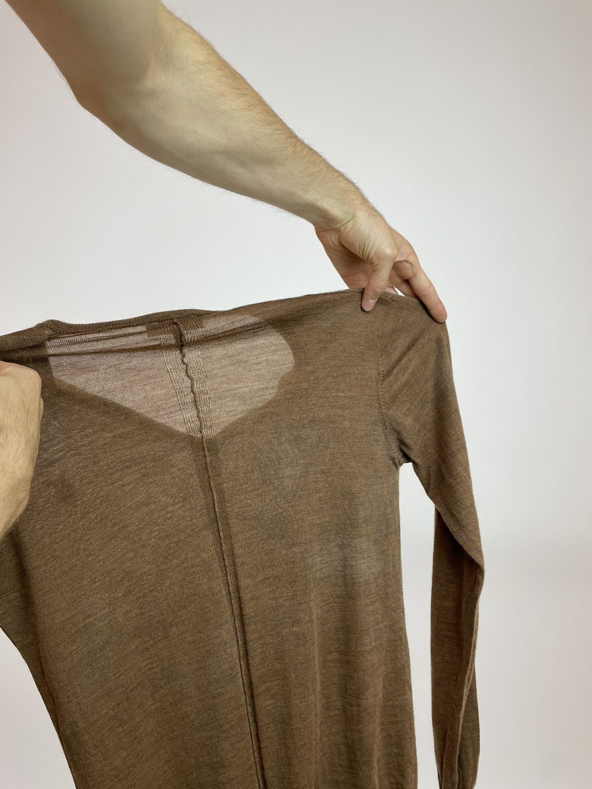 Allsaints ALLSAINTS sweater Merino Wool brown V-neck Mens size XL Size US XL / EU 56 / 4 - 10 Thumbnail