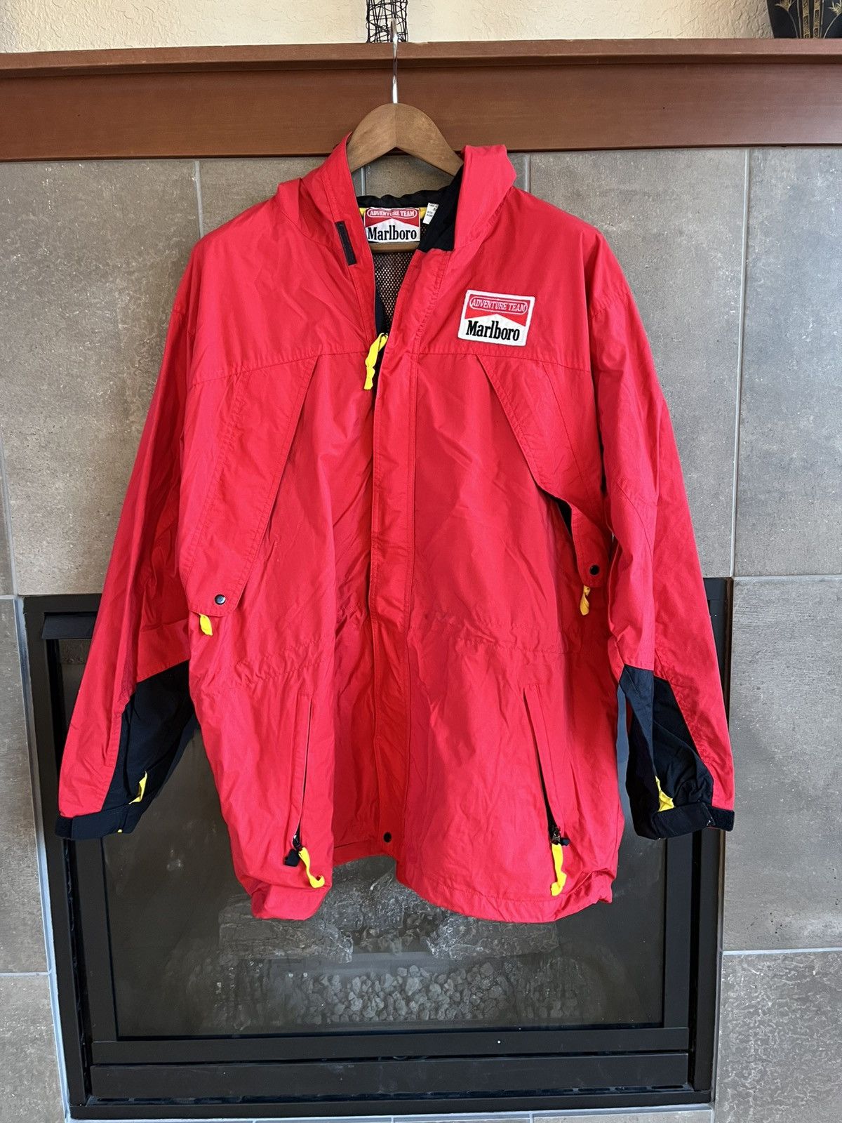 Marlboro Adventure Team Marlboro Adventure Team Rain Jacket Size US L / EU 52-54 / 3 - 1 Thumbnail