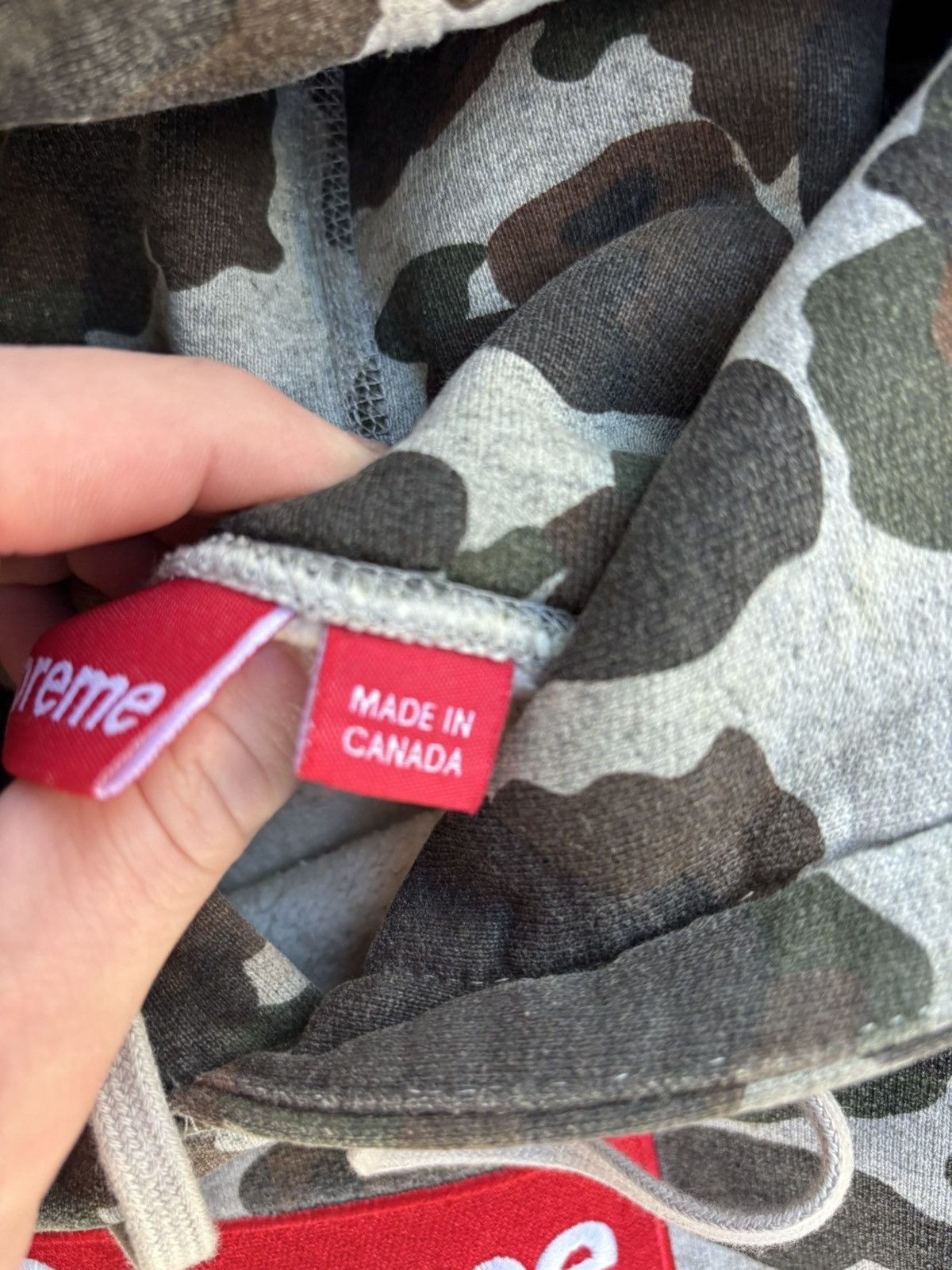 Supreme Supreme 2012 Duck Camo AOP Size US M / EU 48-50 / 2 - 5 Thumbnail