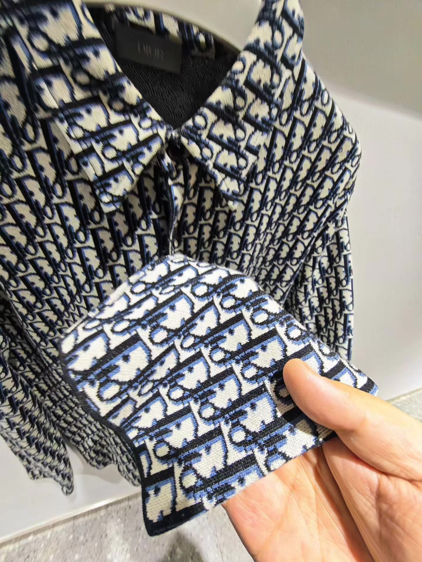 Dior DIOR Classic Cotton All-Over Logo Print Shirt Q15 Size US L / EU 52-54 / 3 - 2 Thumbnail