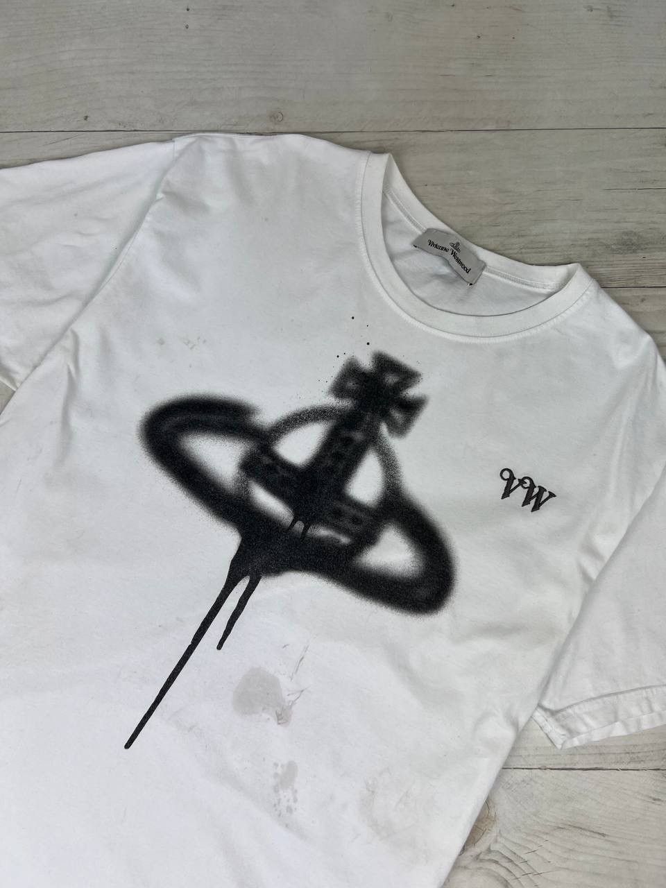 Vivienne Westwood Vivienne Westwood Spray Orb T Shirt Size US XXL / EU 58 / 5 - 2 Thumbnail