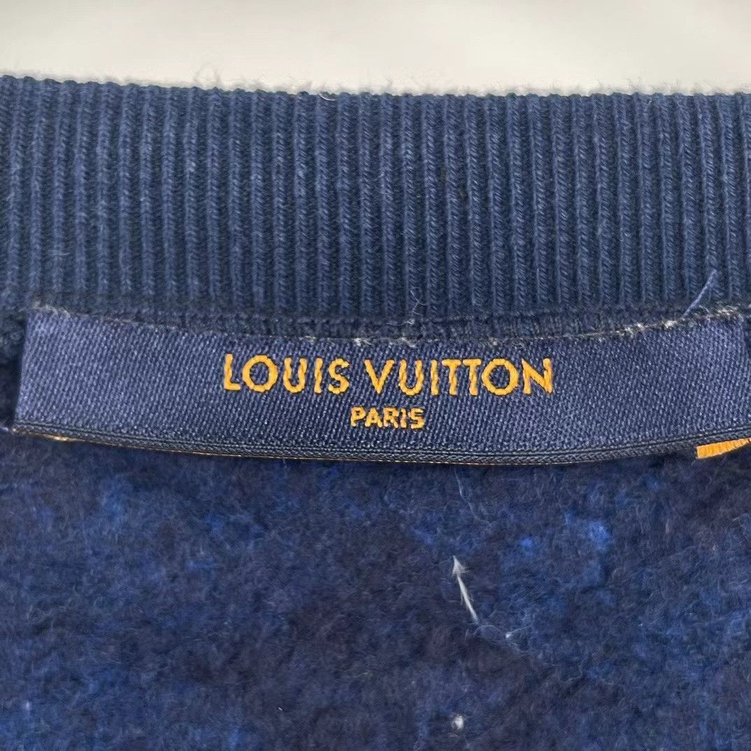 Louis Vuitton Louis Vuitton lv full-print print sweatshirt size 5L Nextar Size US XXL / EU 58 / 5 - 3 Thumbnail