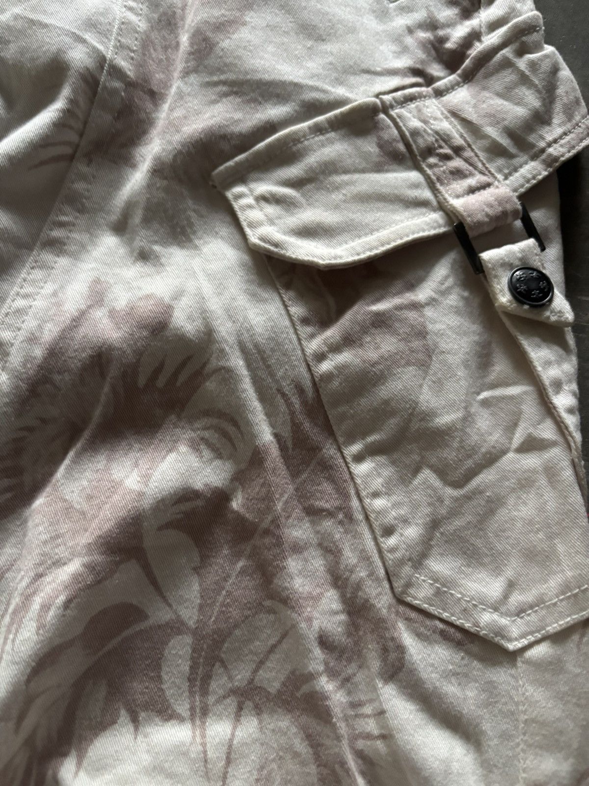 If Six Was Nine NICOLE CLUB FOR MEN flare floral cargo sick design Size US 31 - 12 Thumbnail