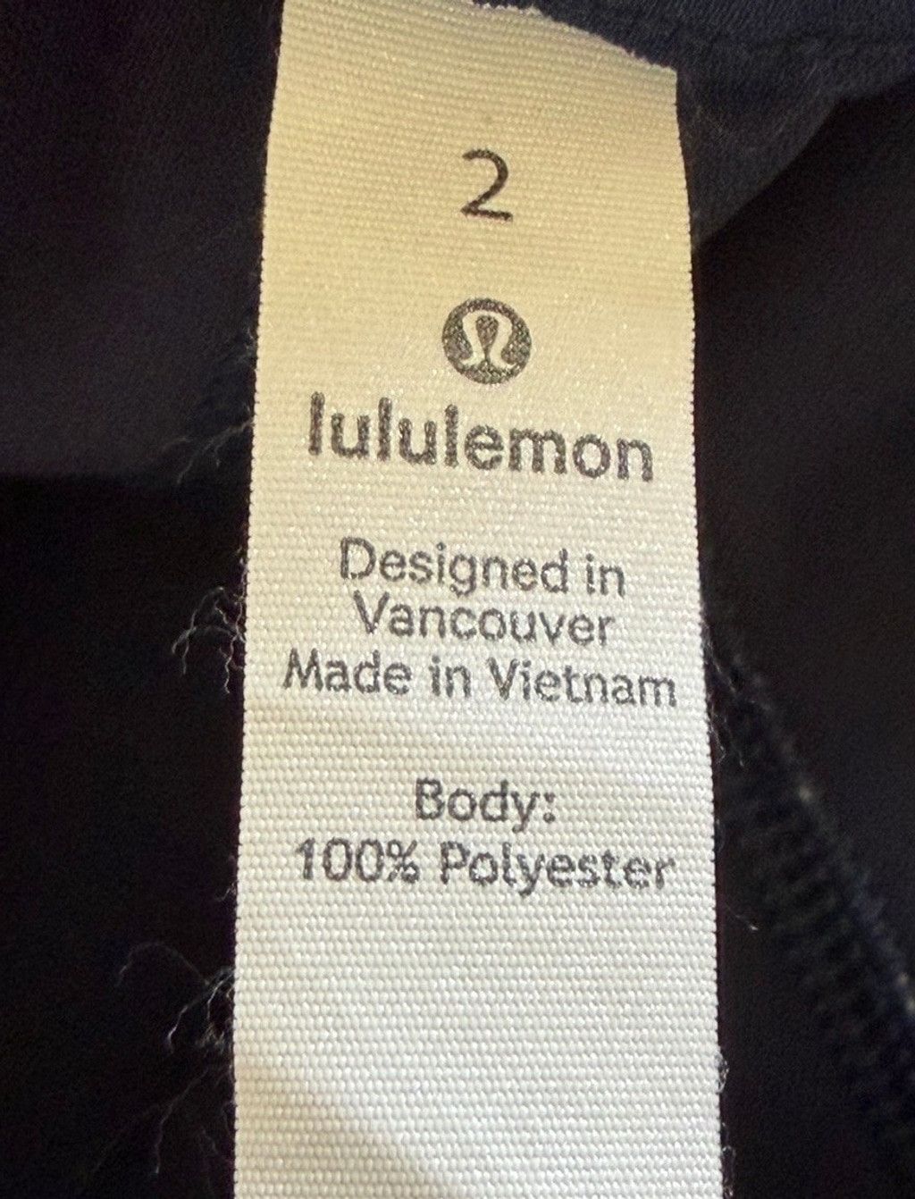 Lululemon LULULEMON ON THE FLY CROPPED PANT 23”NAVY BLUE COLOR SIZE 2 Size 26" / US 2 / IT 38 - 6 Thumbnail