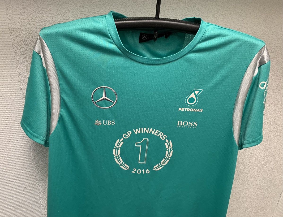 Mercedes-Benz Mercedes Benz GP Winners Petronas 1 2016 Xl size t-shirt bos Size US XL / EU 56 / 4 - 4 Thumbnail