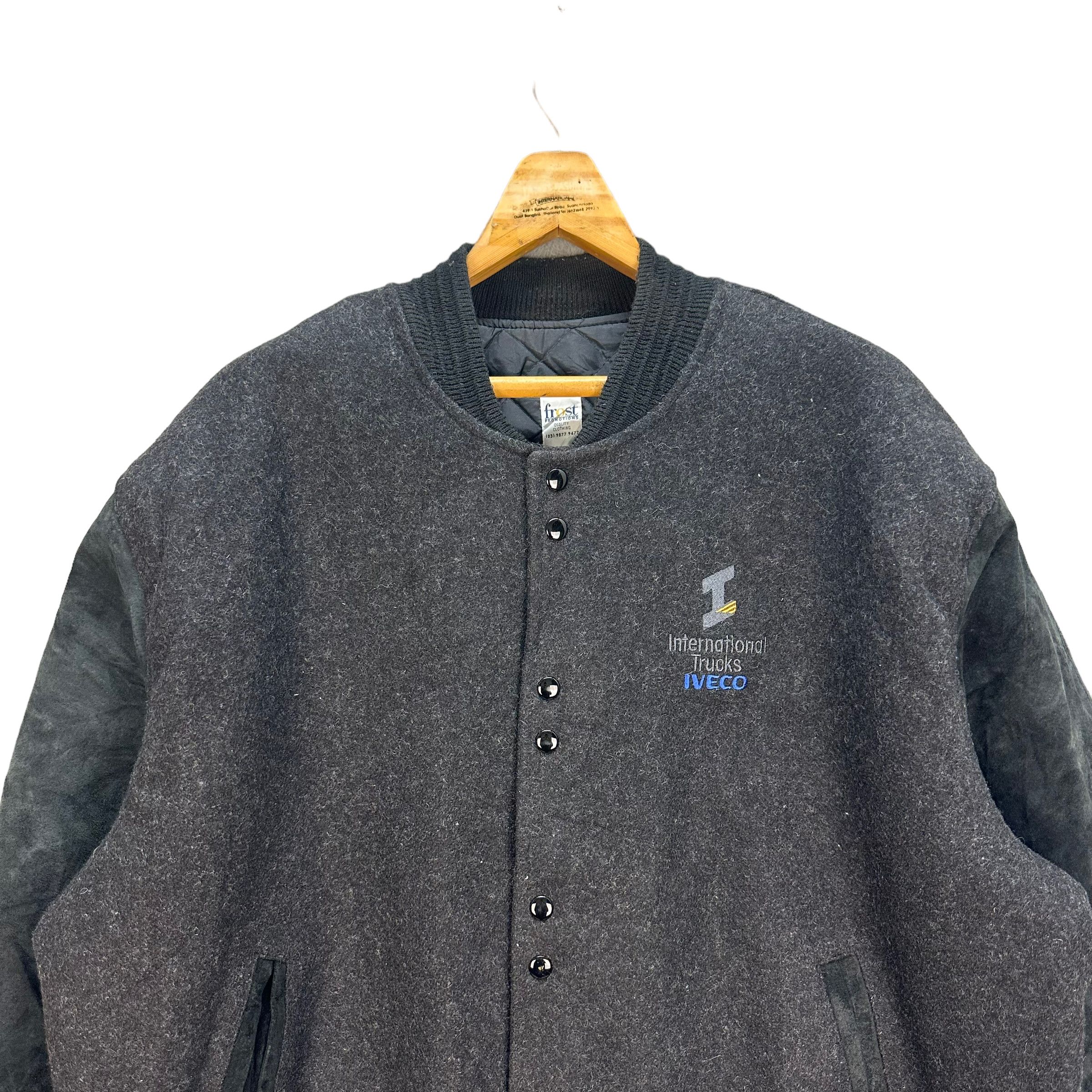 Vintage INTERNATIONAL TRUCKS IVECO SUEDE WOOL VARSITY #7833-181 Size US XXL / EU 58 / 5 - 2 Thumbnail