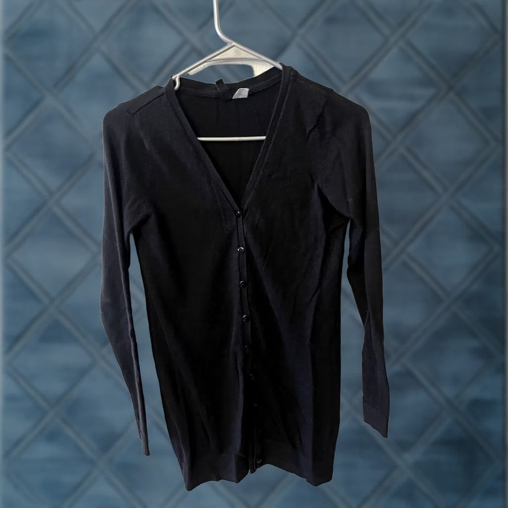 H&M H&M Divided Cardigan Sweater Womens XS Black Regular V-Neck Button Retro All Seasons Knit Cotton Blend Shirt Size XS / US 0-2 / IT 36-38 - 1 Thumbnail