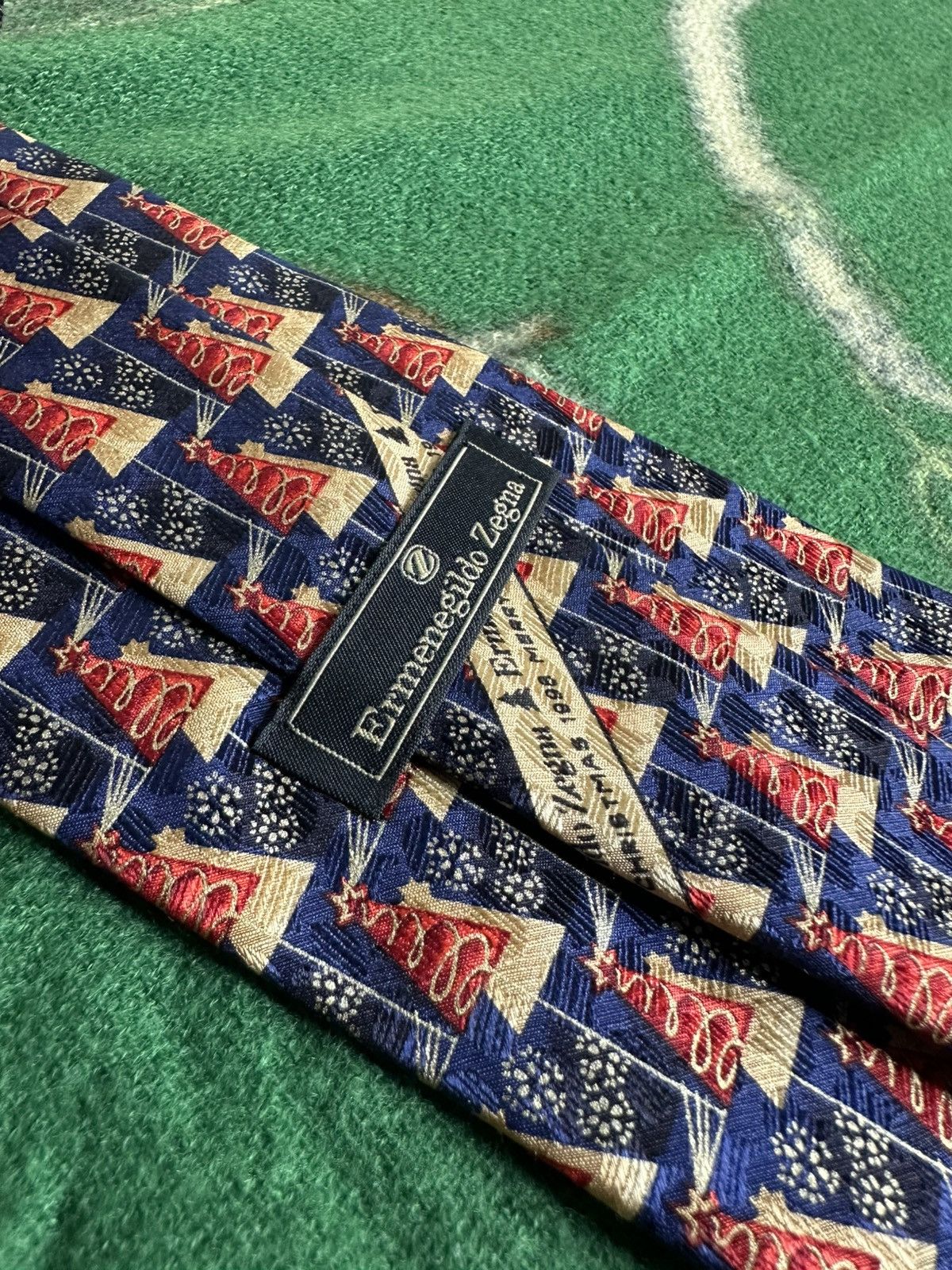 Ermenegildo Zegna ERMENEGILDO ZEGNA Christmas 1998 Merry Christmas Silk Tie Size ONE SIZE - 3 Thumbnail