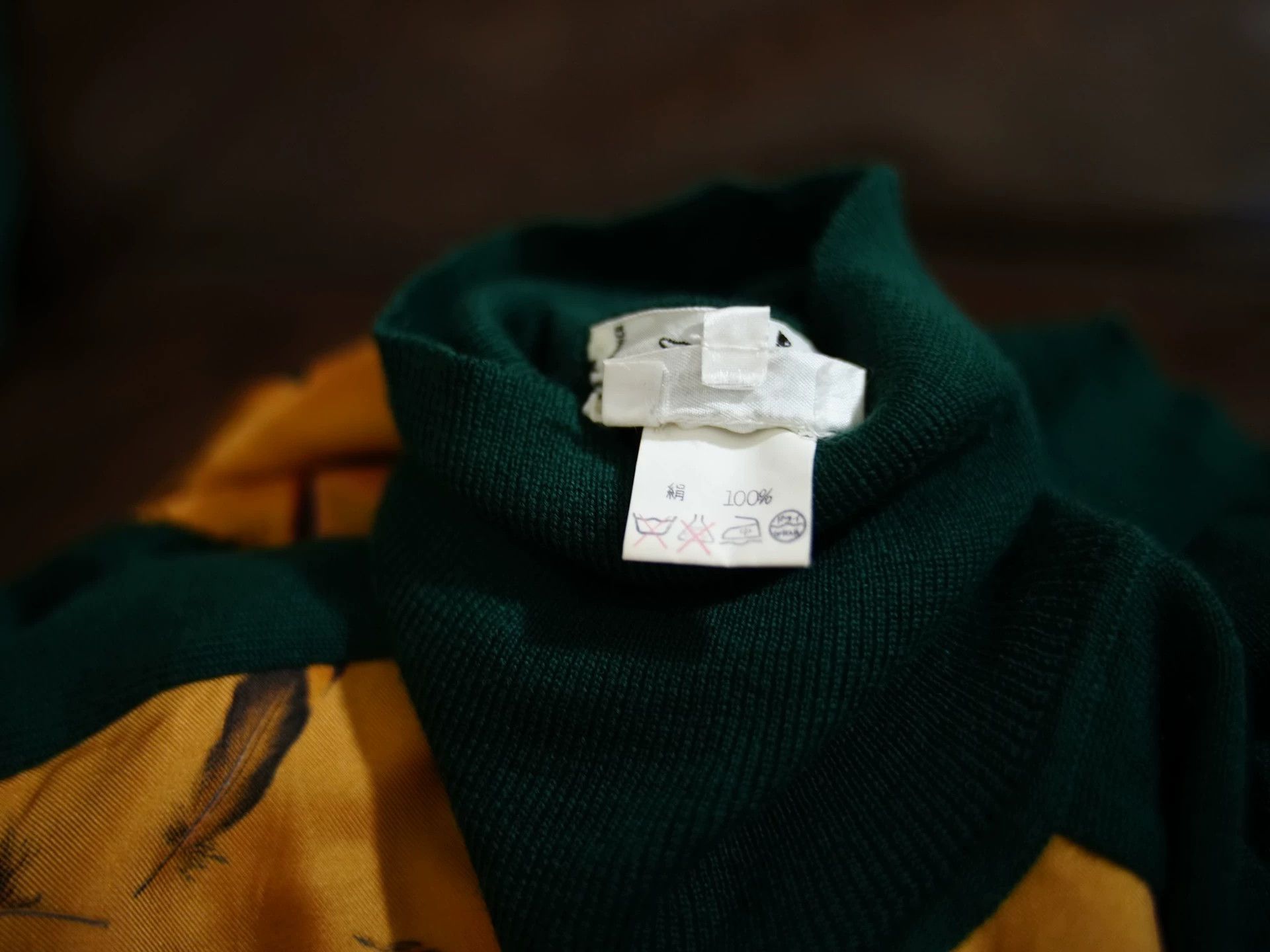 Hermes Hermes Plumes Silk Printed Sweater Emerald & Ginger Size M / US 6-8 / IT 42-44 - 9 Thumbnail