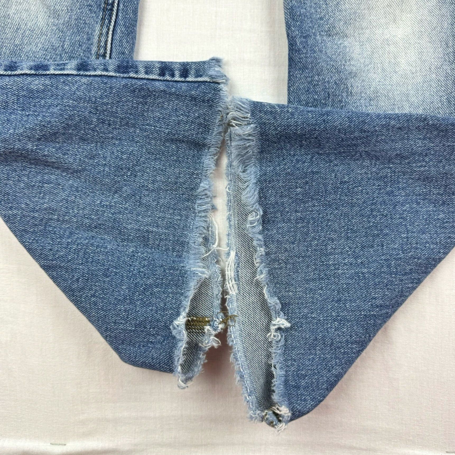 Vintage VINTAGE Mudd Jeans Womens Flare Hipster 5 Blue Low Rise 28" Waist 27.5" Inseam Womens Jeans Size 27" / US 4 / IT 40 - 4 Thumbnail