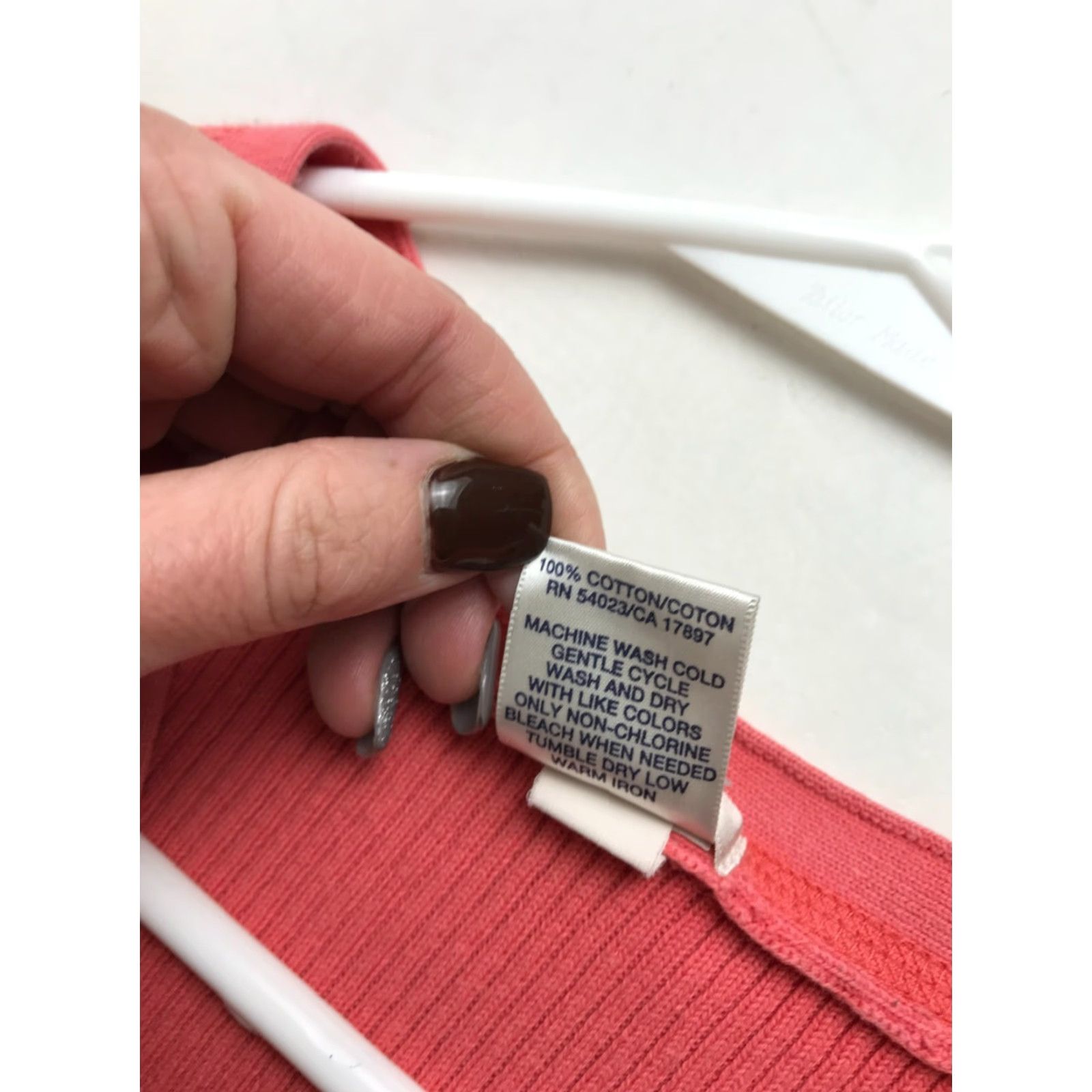 Old Navy Old Navy Shirt Women Large Pink V-neck Ribbed 3/4 Sleeve Tee, Casual, Regular, 100% Cotton, Solid, Modern Basic Size L / US 10 / IT 46 - 8 Thumbnail