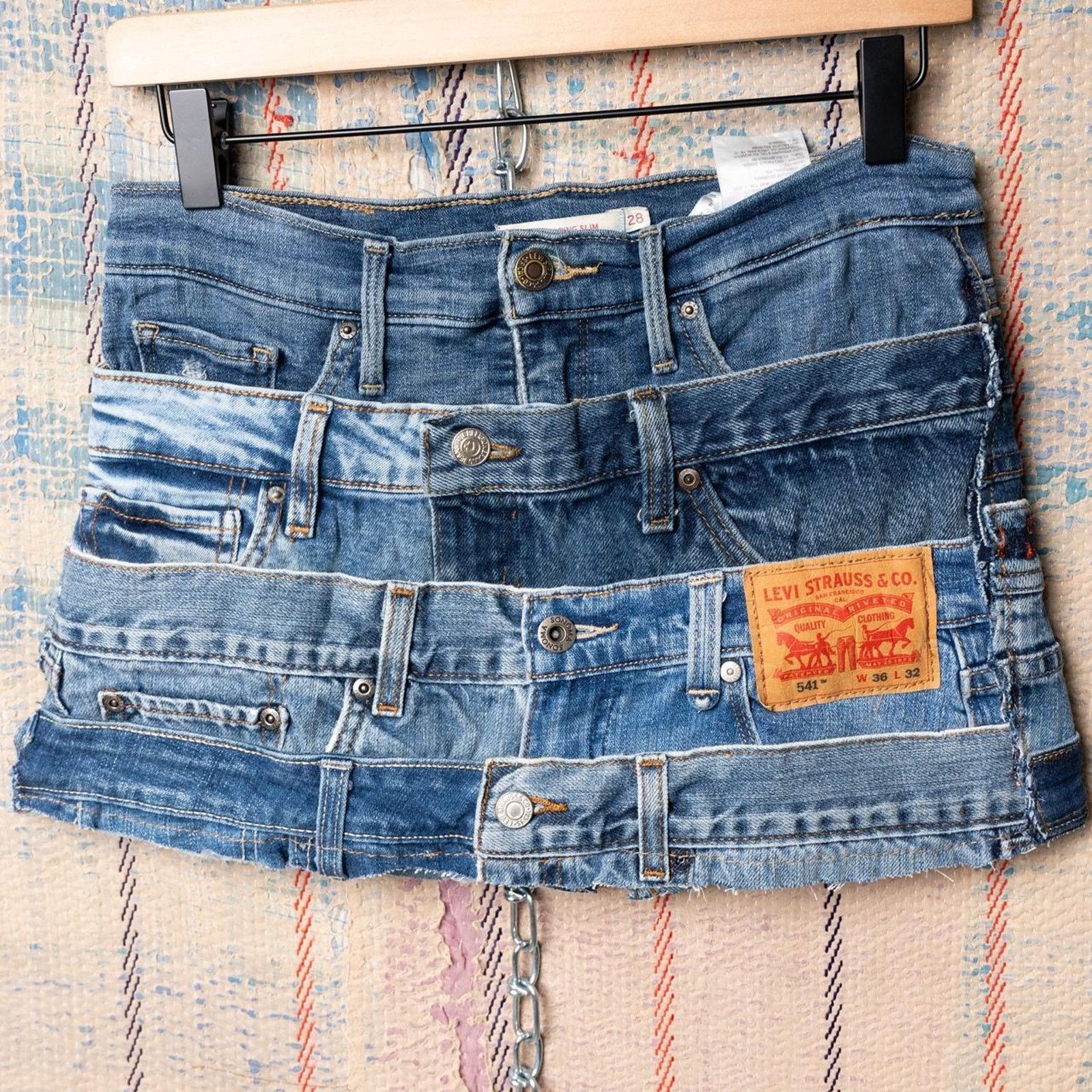 Levi's Custom upcycled patchwork mini skirt Size 28" / US 6 / IT 42 - 1 Thumbnail