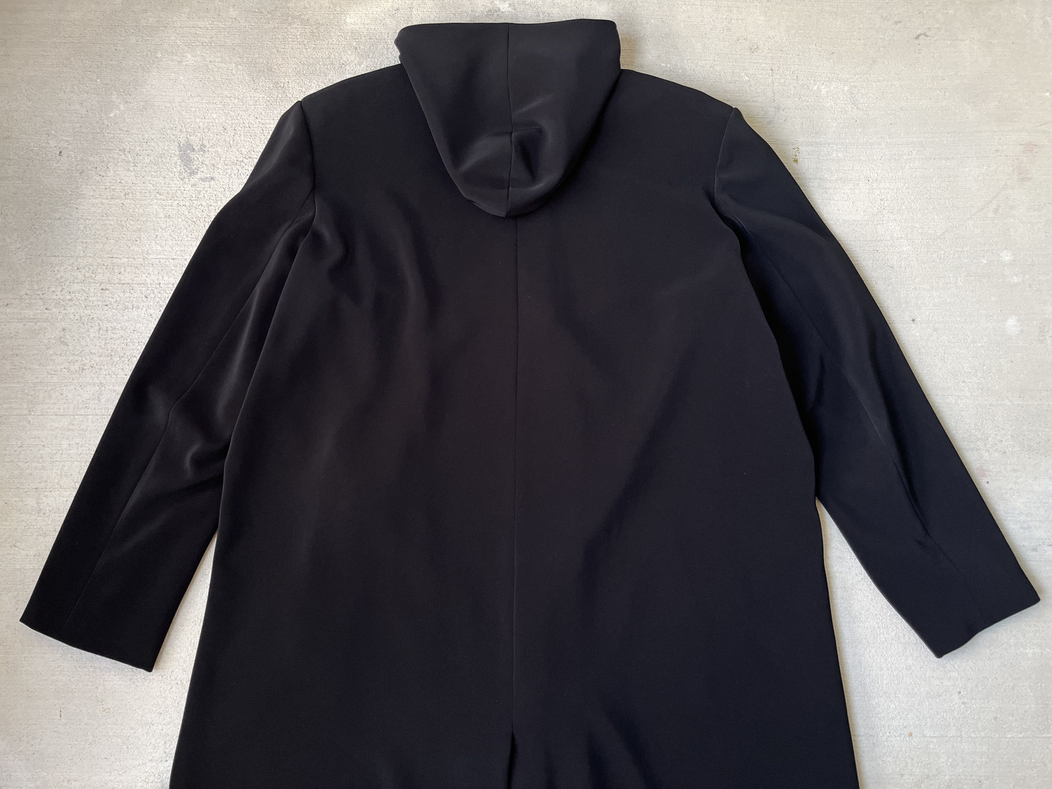 Balenciaga Balenciaga Crepe Hooded Coat Size 50 AW19 Size US L / EU 52-54 / 3 - 8 Thumbnail