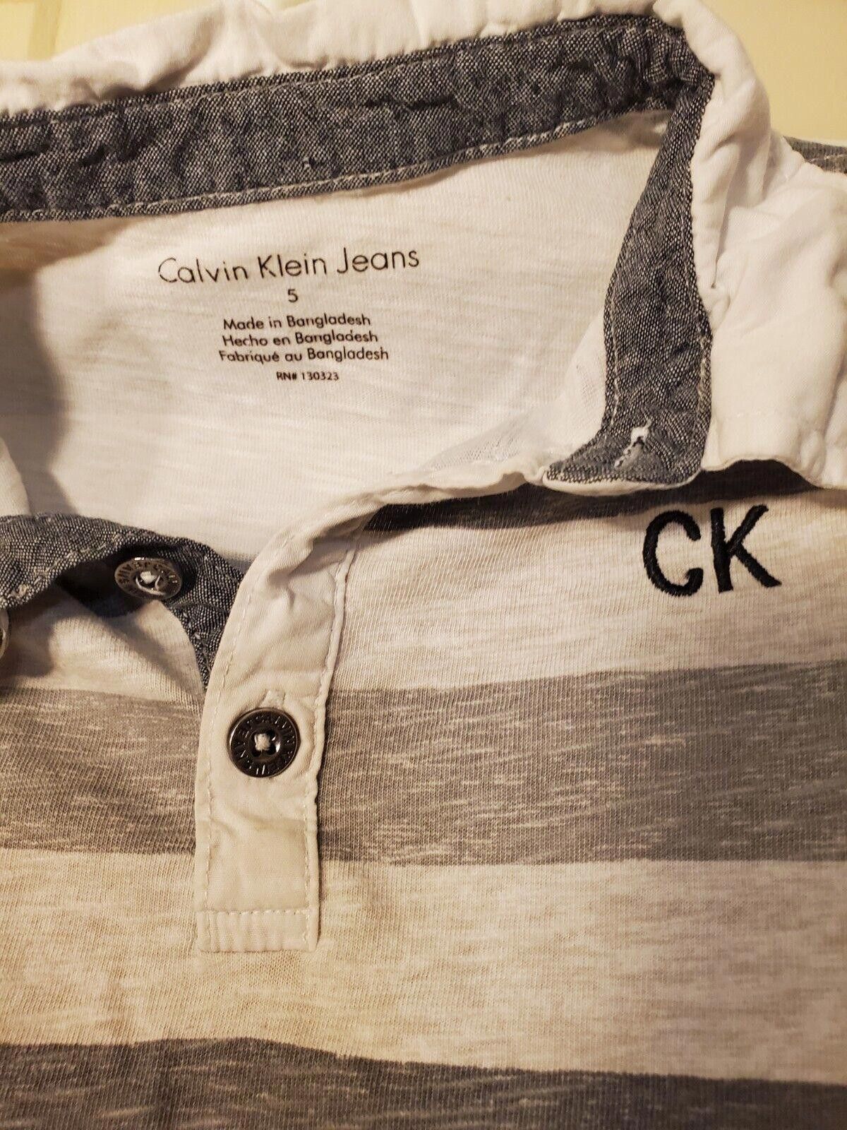 Calvin Klein CALVIN KLEIN Young Boy's Striped Polo Shirt Sz 5 Size ONE SIZE - 2 Thumbnail