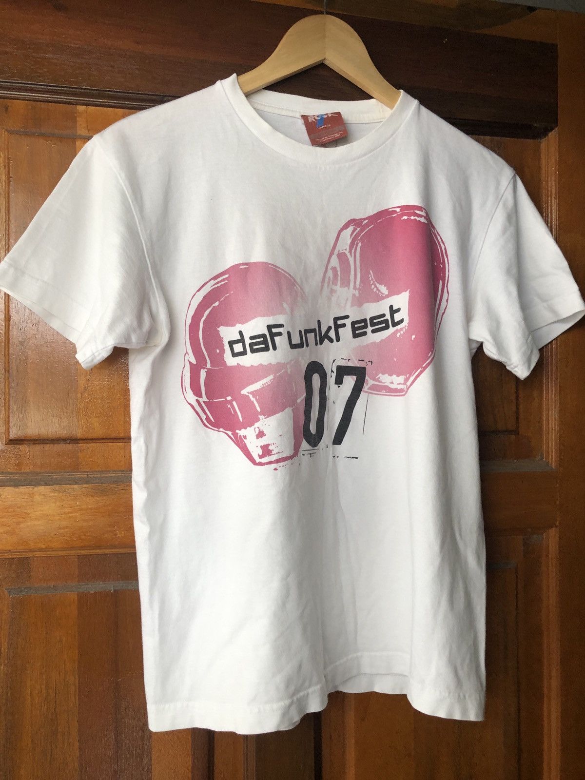 image of Band Tees x Rock Band Dafunkfest 2007 Daft Punk Tour T Shirt Techno Rave in White (Size Medium)