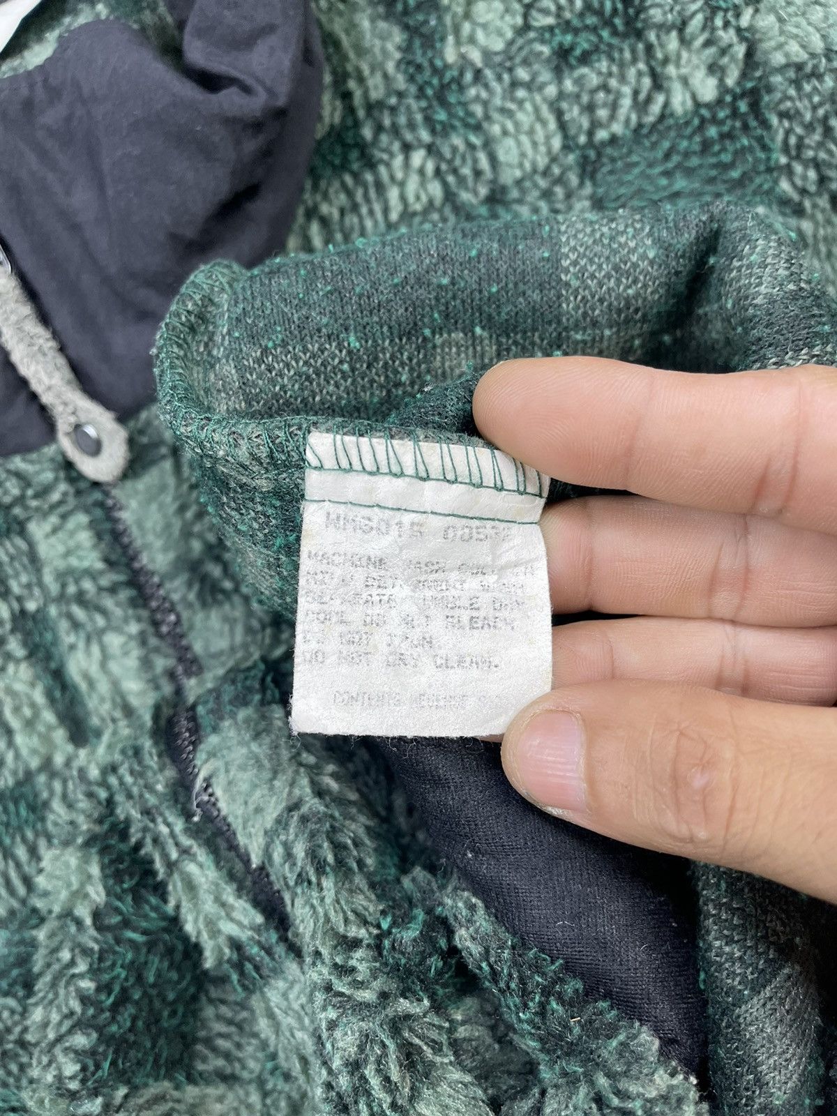 Columbia Vintage Columbia Sportswear Plaid Green Fleece Jacket Size US M / EU 48-50 / 2 - 13 Thumbnail