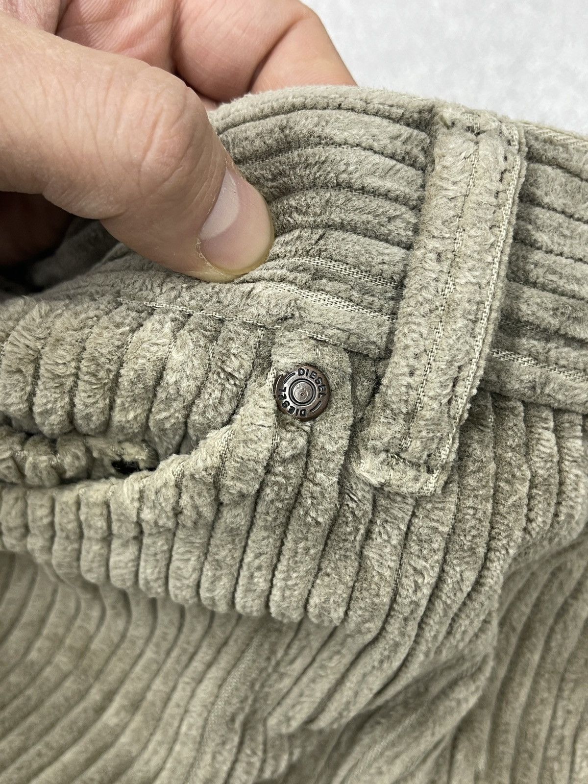 Diesel Vintage Diesel Corduroy Pants Beige Y2K Size US 34 / EU 50 - 11 Thumbnail