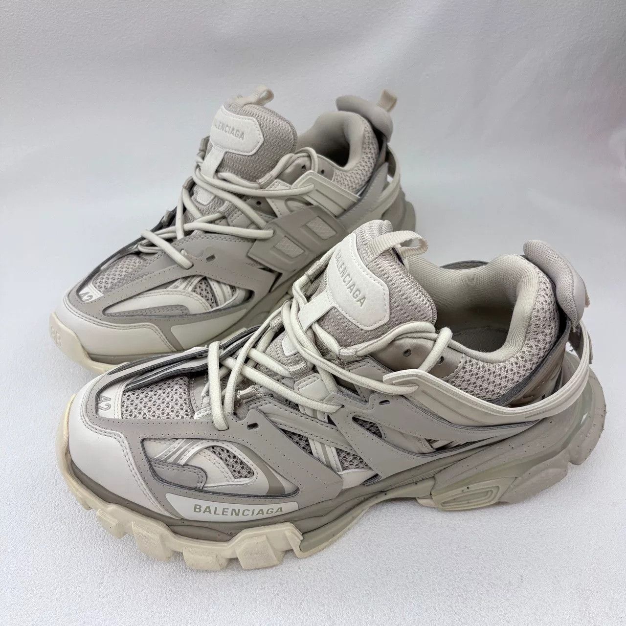 Balenciaga balenciaga track low-top dad sneakers for men Size US 9 / EU 42 - 1 Thumbnail