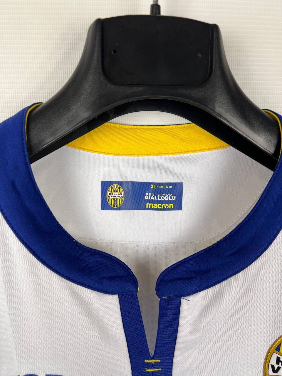 Other Hellas Verona Macron 2018/19 away jersey size XL Size US XL / EU 56 / 4 - 3 Thumbnail