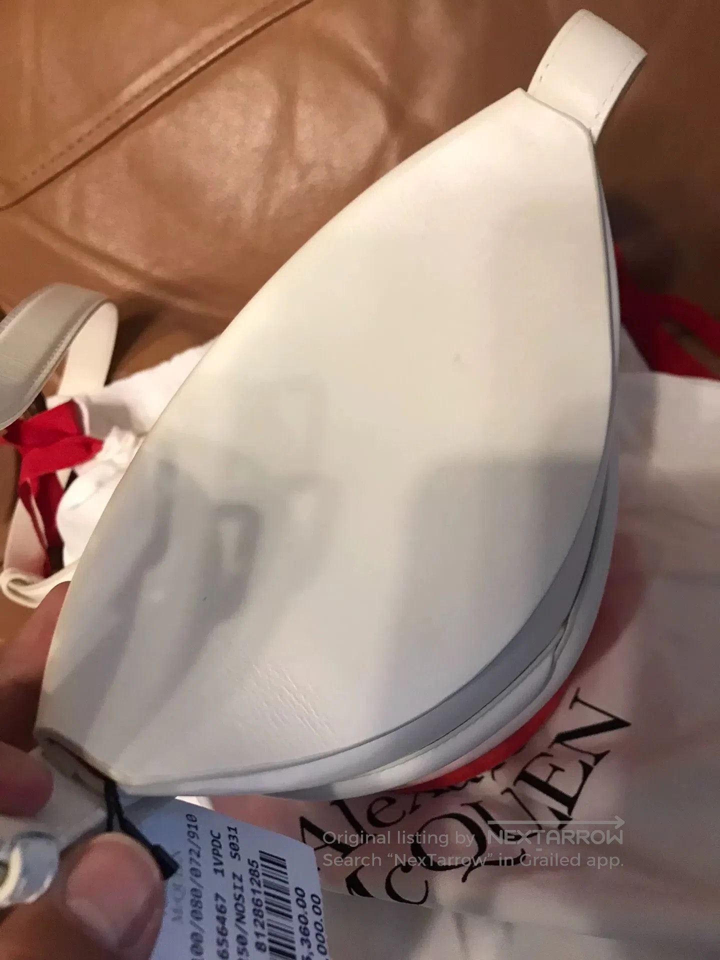 Alexander McQueen Alexander McQueen Gradient Leather Bucket Bag. Size ONE SIZE - 7 Thumbnail