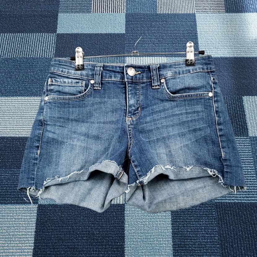 Vintage VINTAGE America Shorts Womens 2/26 Blue Cut-Off Low Rise Denim Short Size 26" / US 2 / IT 38 - 1 Thumbnail