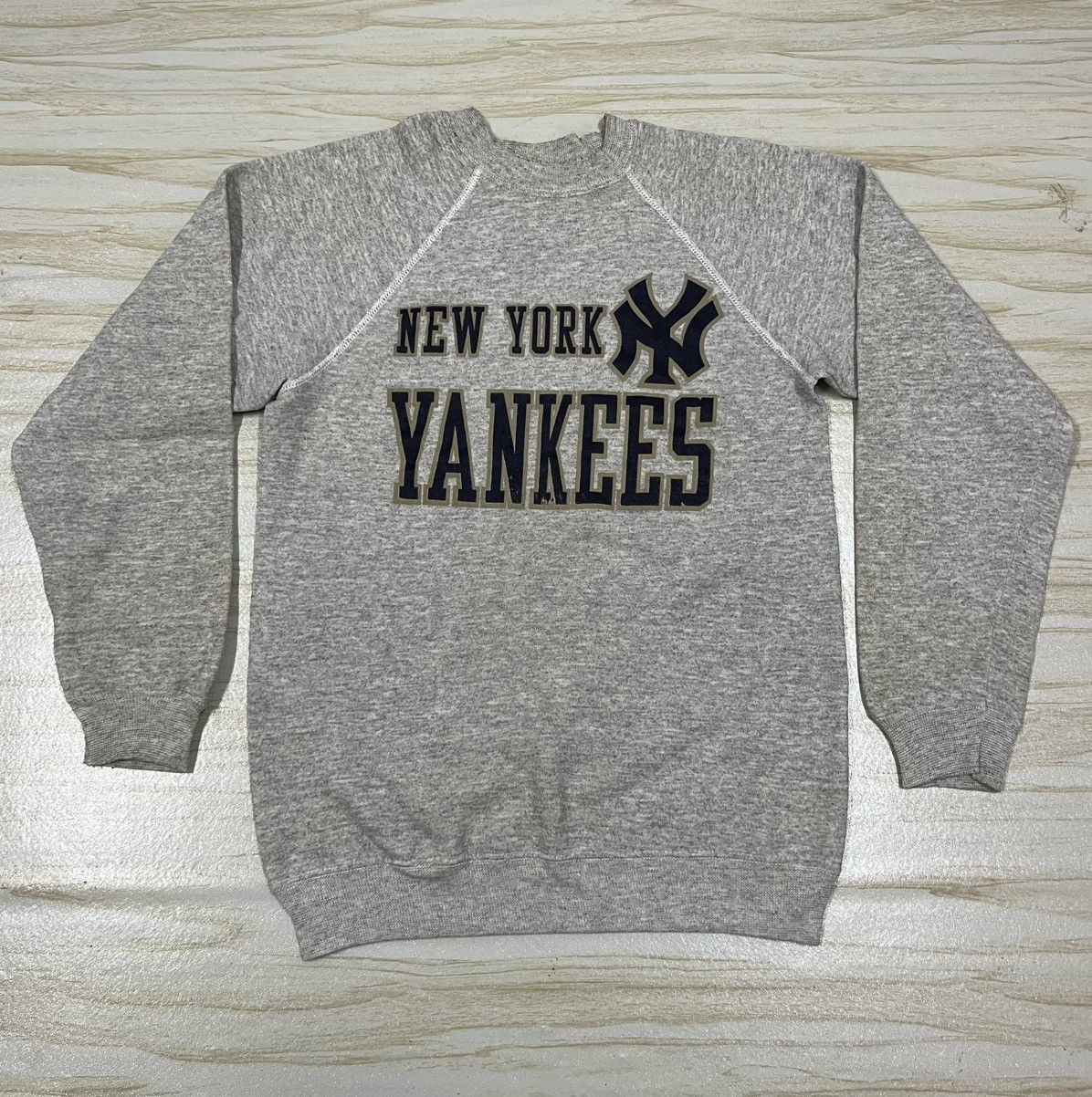 New York Yankees 90s New York Yankees Vintage Sweatshirt Size US S / EU 44-46 / 1 - 1 Thumbnail