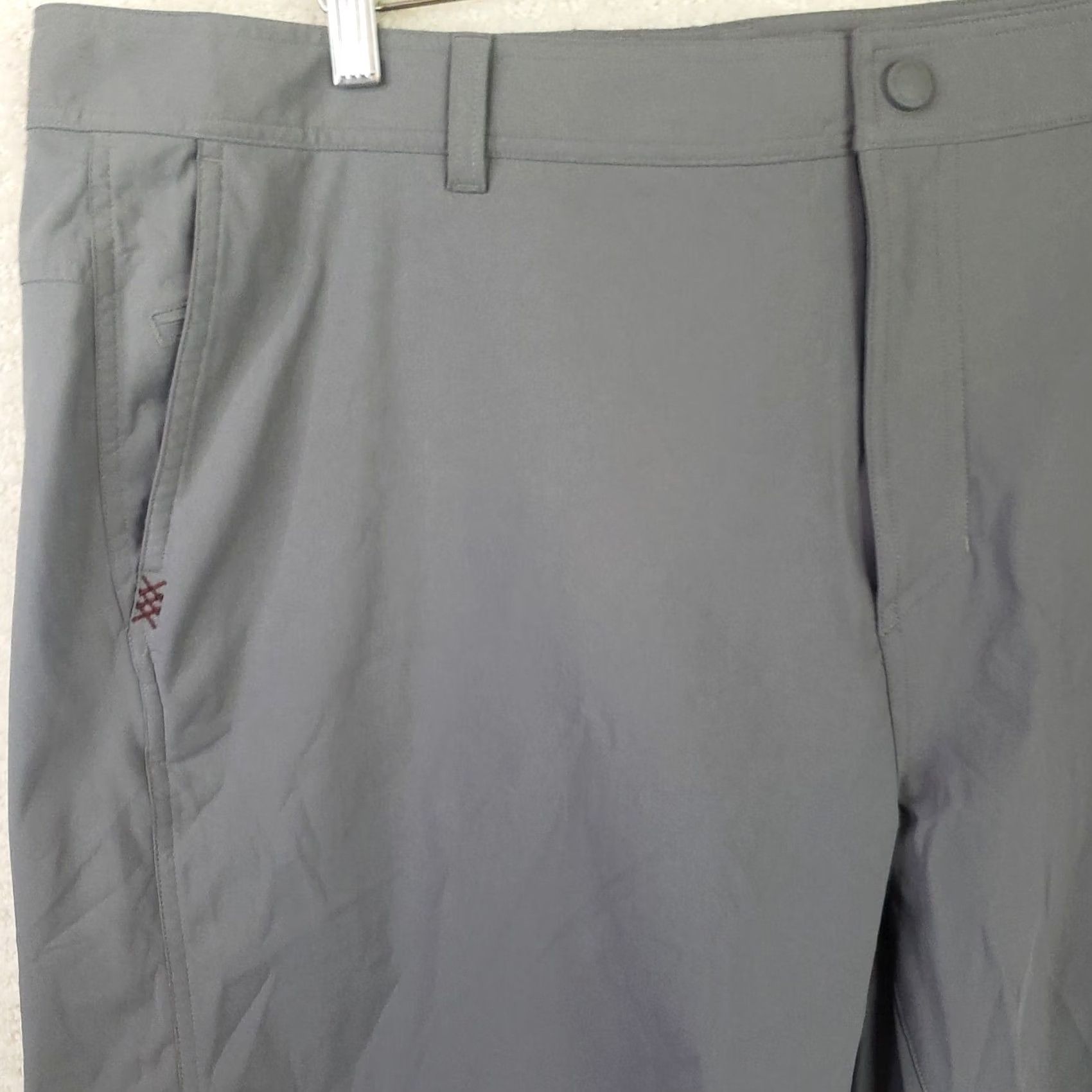 Rhone Rhone Mens Gray Flat Front Commuter Performance Shorts 41 Regular Inseam 9 Athletic Golf Casual Summer UV Protection Lightweight Stretch Chineo? Size US 41 - 2 Thumbnail
