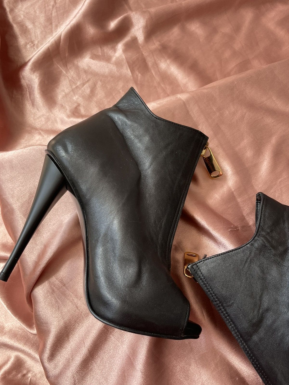 Giuseppe Zanotti Giuseppe Zanotti boots Size US 6 / IT 36 - 6 Thumbnail