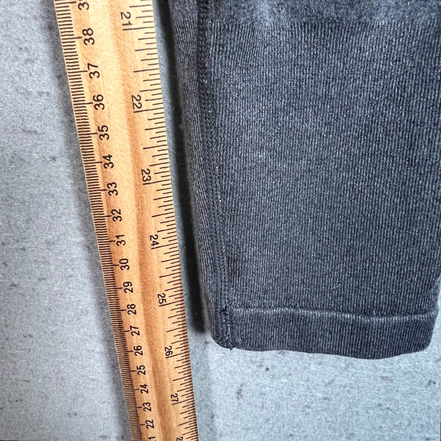 Uniqlo Uniqlo Airism Womens Size S Dark Gray Leggings Athletic Gym Size 28" / US 6 / IT 42 - 6 Thumbnail