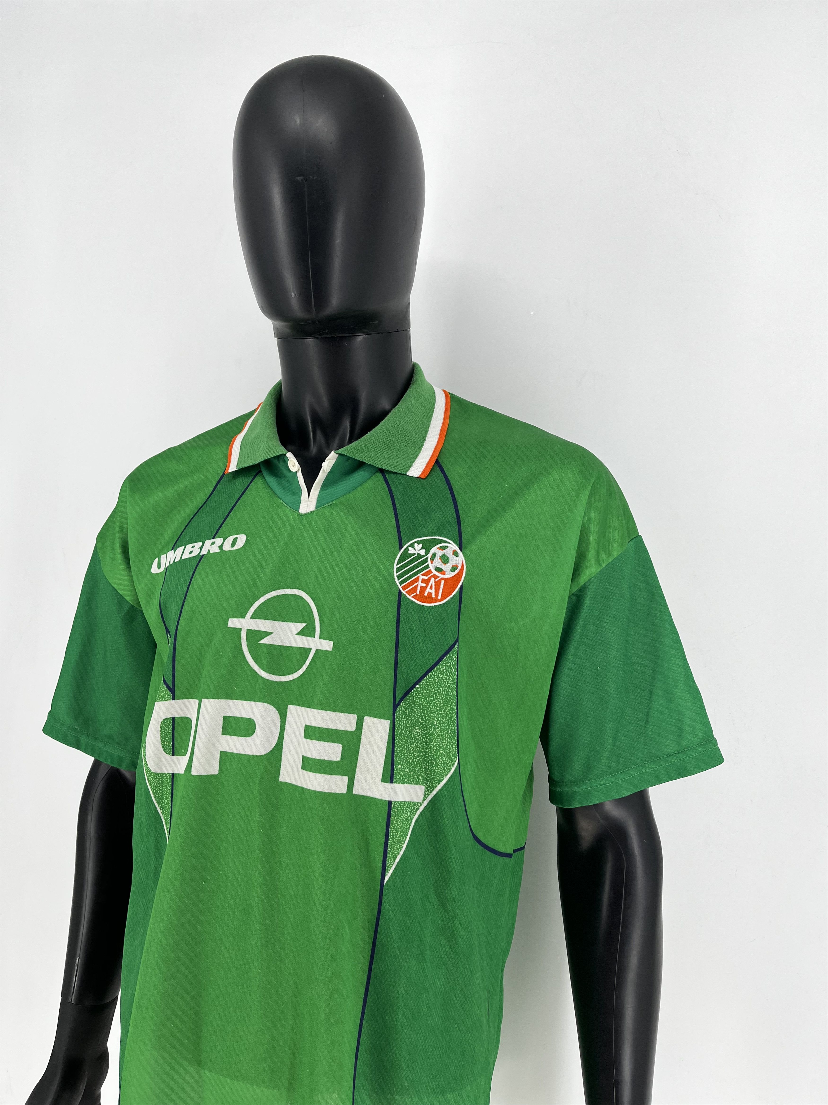 Other Ireland Home Football Shirt 1994/95 Adult Sz L Umbro Vintage Size US L / EU 52-54 / 3 - 5 Thumbnail