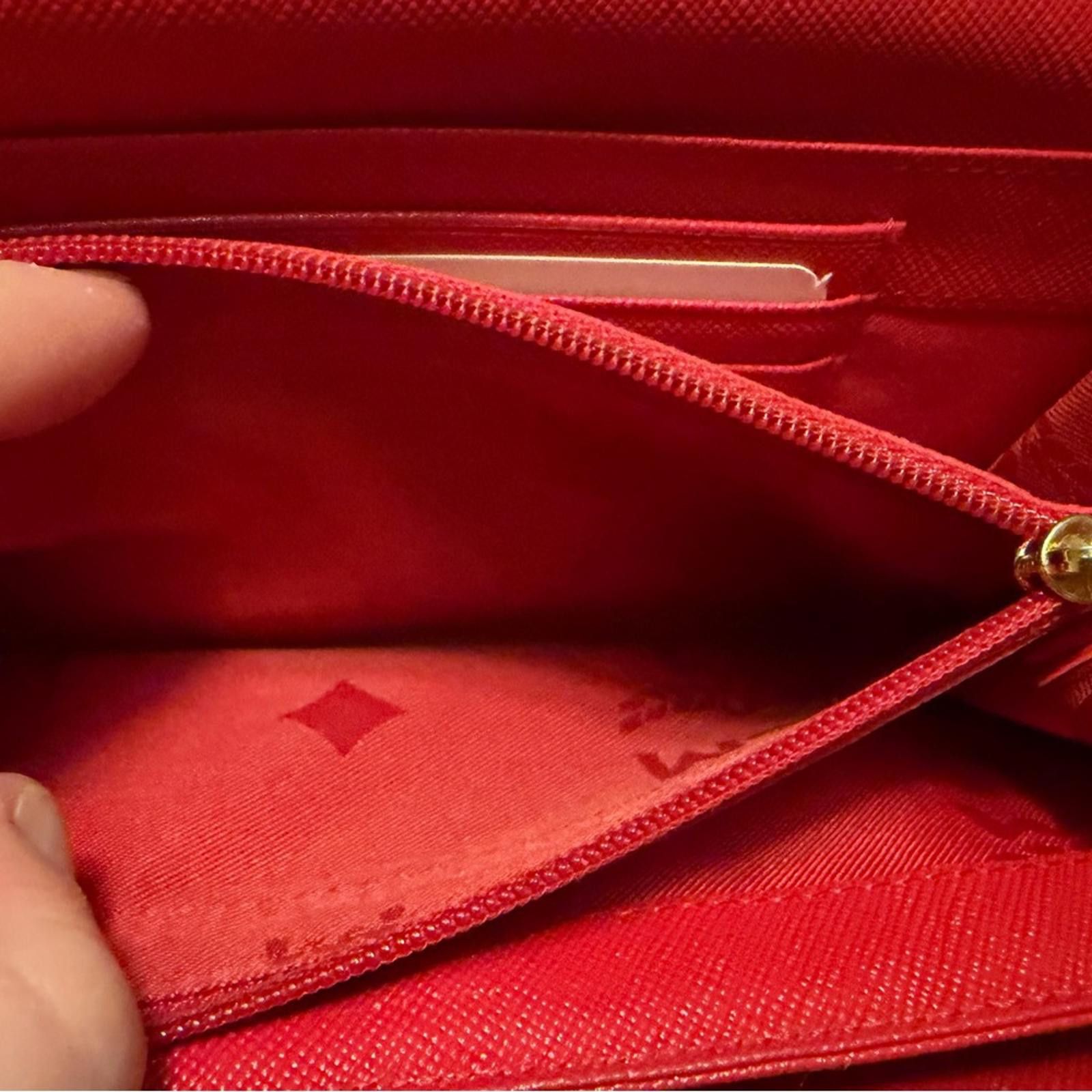 MCM MCM Red Enbossed Trifold Card Wallet with Gold Snap Size ONE SIZE - 8 Thumbnail