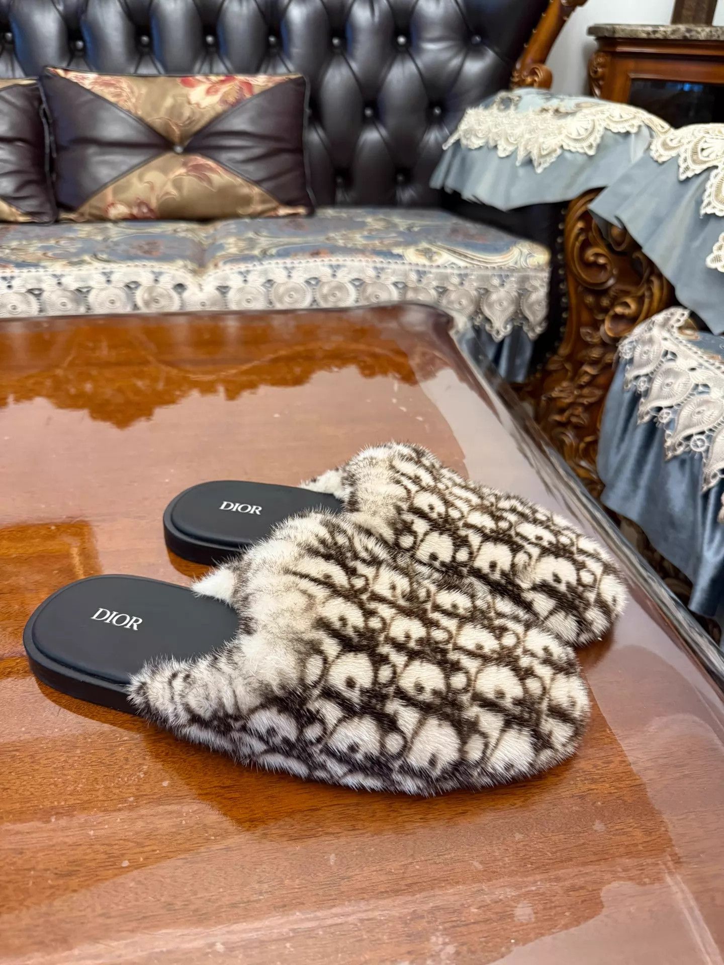 Dior Dior Mink Fur Slipper 42 (2-3 Wears, Like New) Size US 9 / EU 42 - 1 Thumbnail