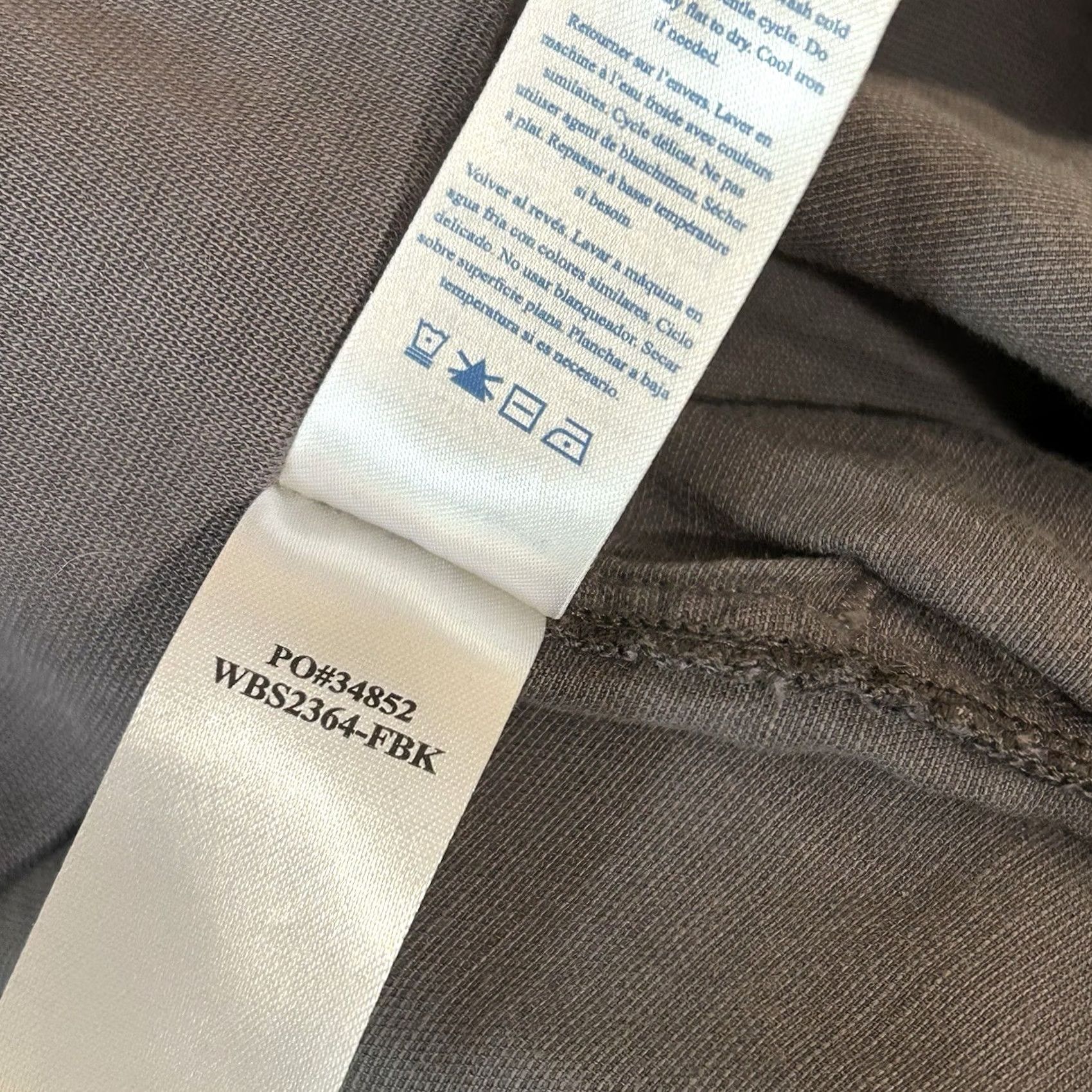 Faherty - Maximize search visibility: Uses keywords "Faherty Arlie Day," "Gray," and "Womens Medium" which are relevant to the product Size 32" / US 10 / IT 46 - 6 Thumbnail