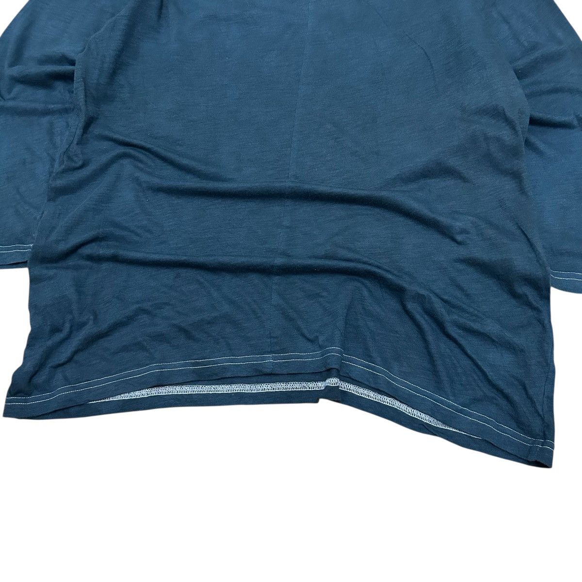 Undercover × Uniqlo UNIQLO X UNDERCOVER New Standard Family Tshirt Size US L / EU 52-54 / 3 - 5 Thumbnail